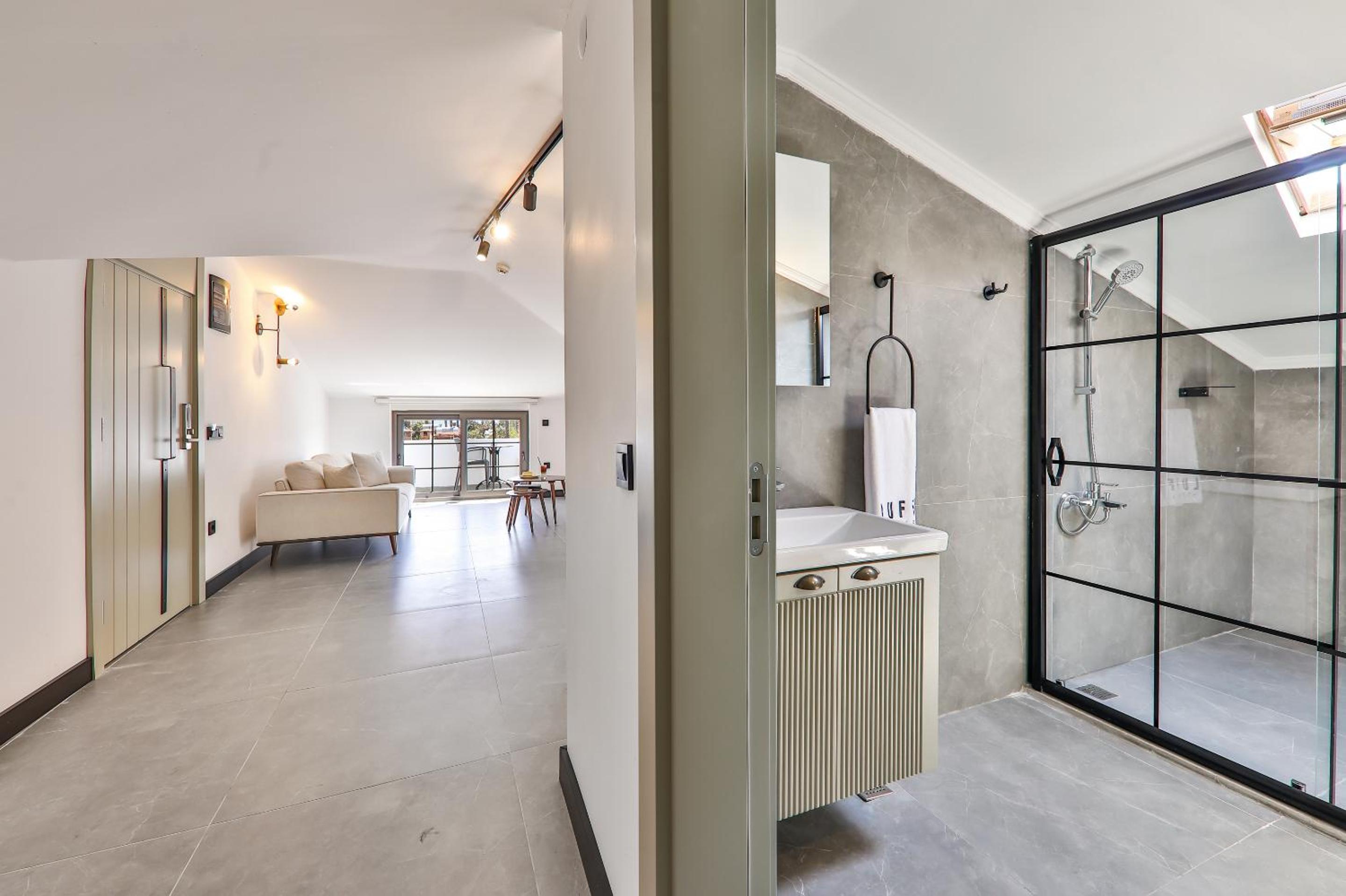 Luff Suites - Image 45