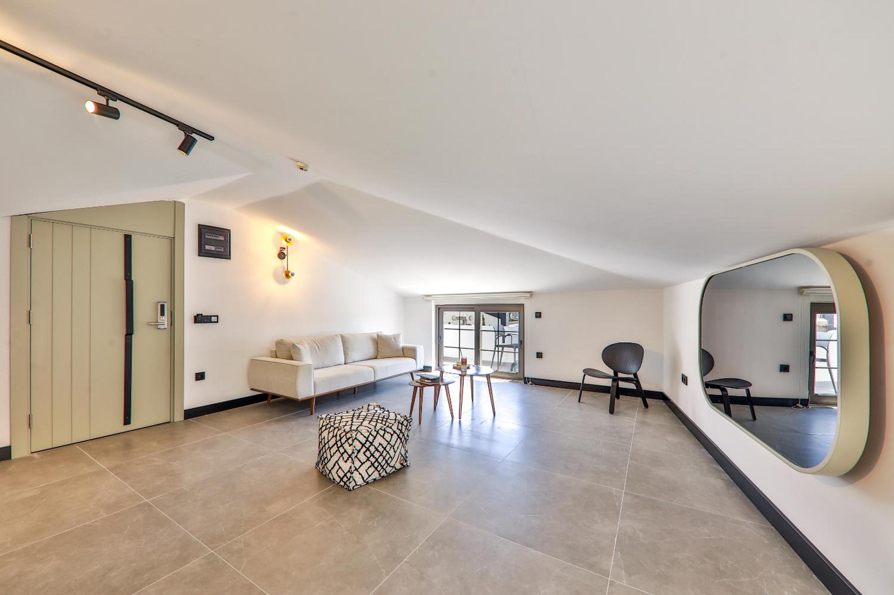 Luff Suites - Image 43