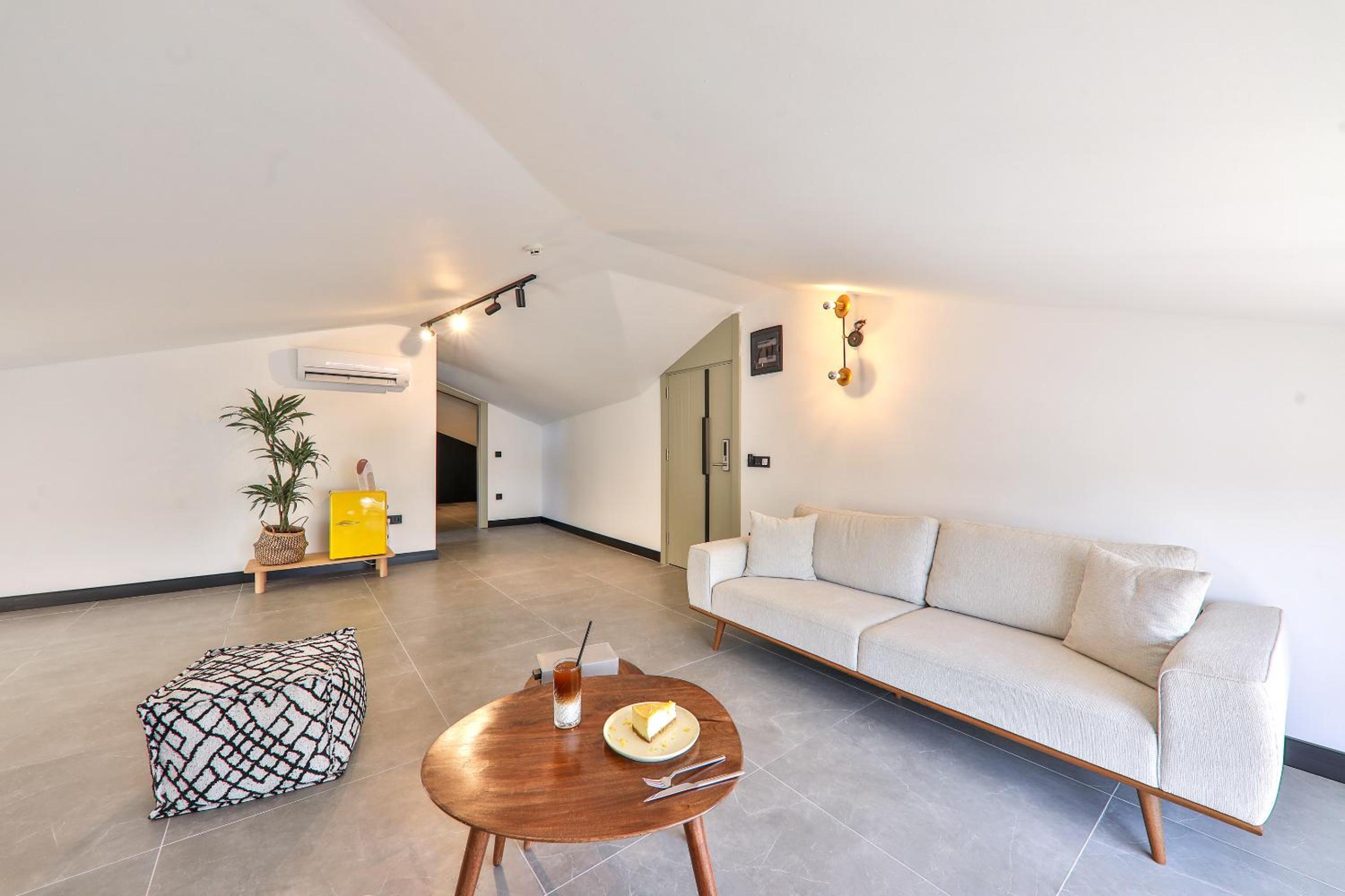 Luff Suites - Image 38