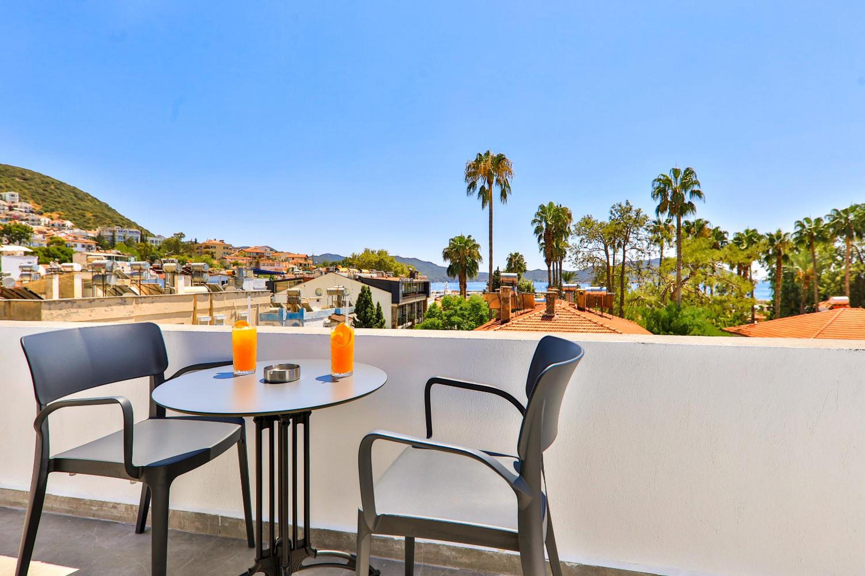 Luff Suites - Image 82