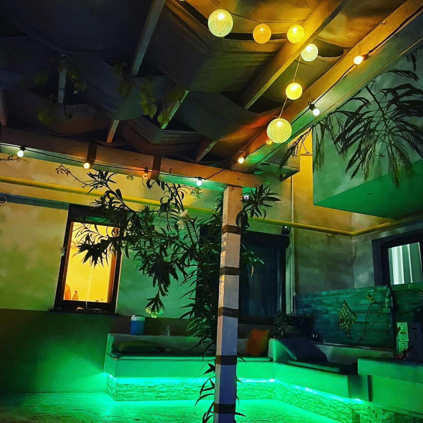lounge