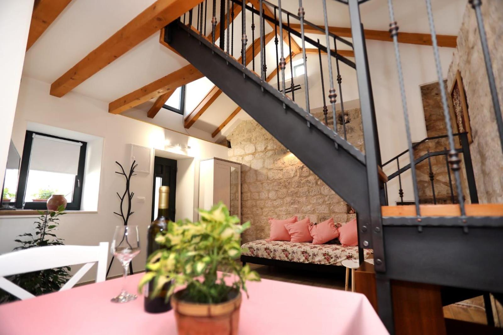 Studio apartman Mihaella view 4