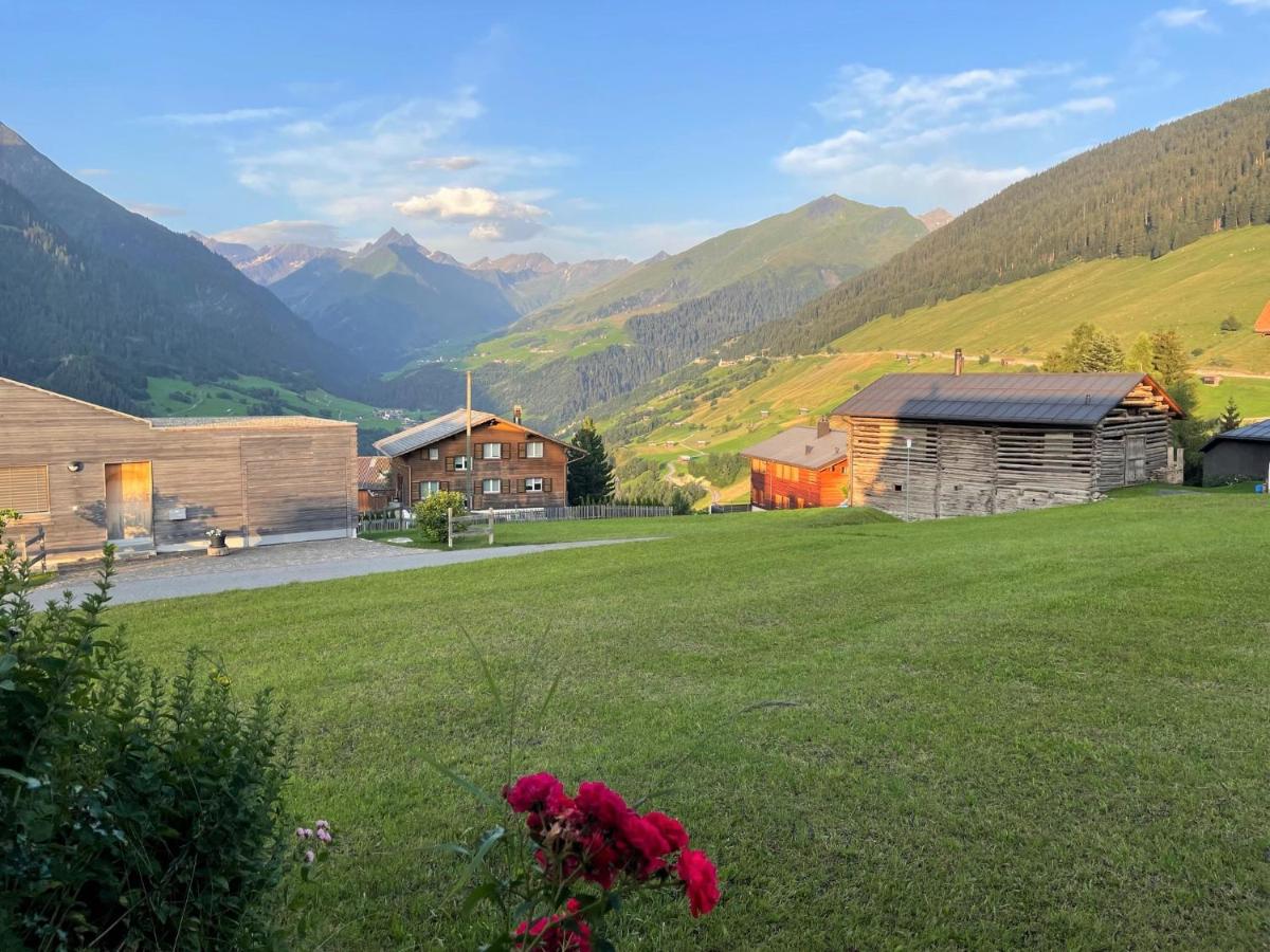 Ferienwohnung CASA URSIN Val Lumnezia