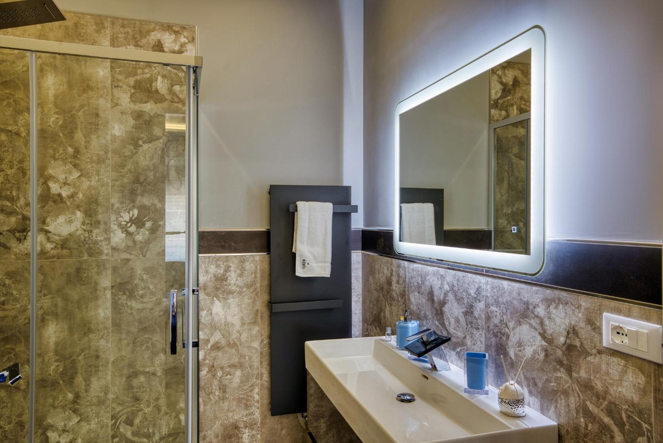 DISTINTO SUITE & ROOMS view 2