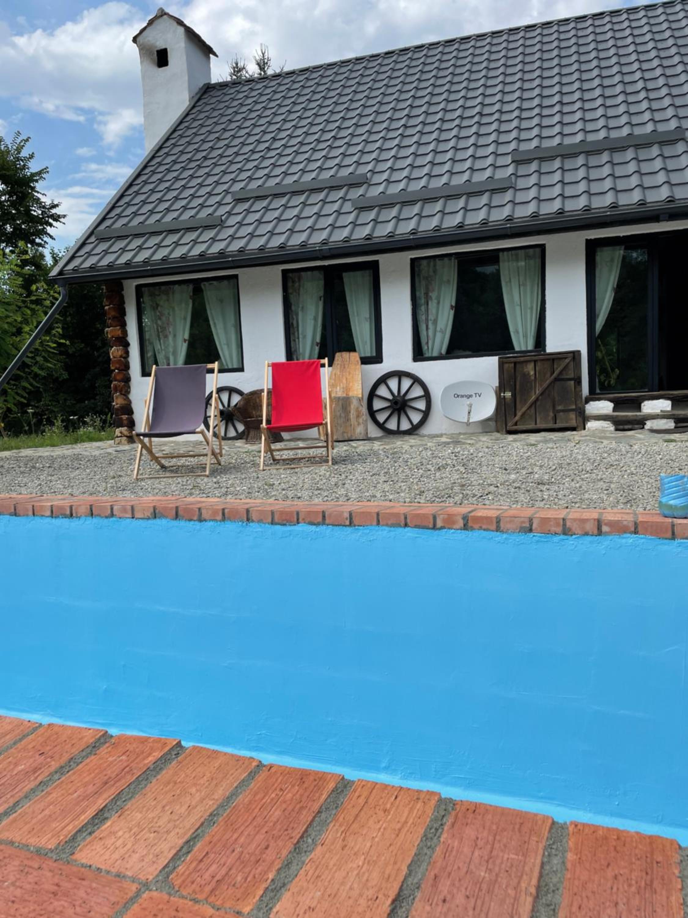 Porumbacu Mountain Views - Cabană cu Piscină