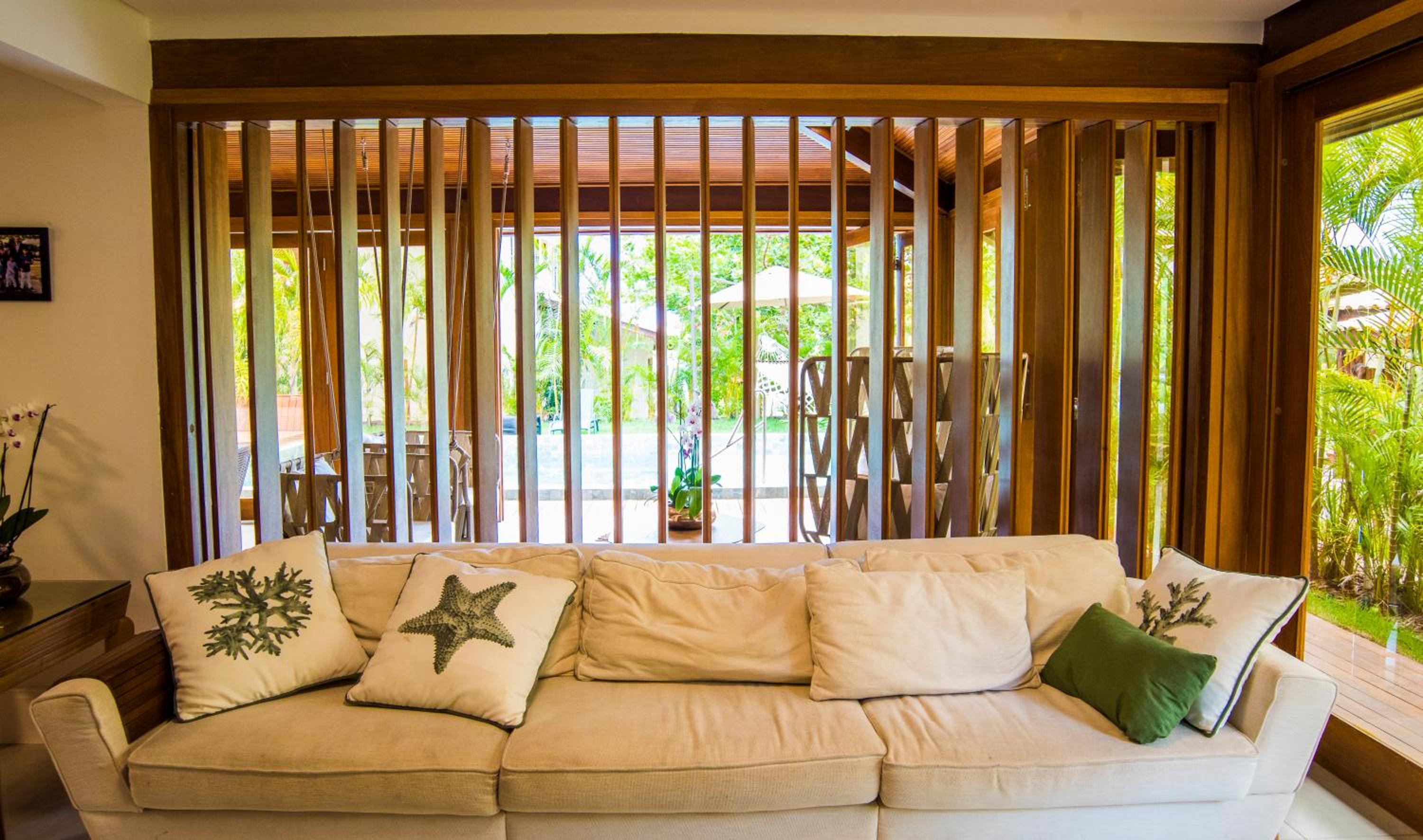 Casa de Alto Padrão 6 Suítes