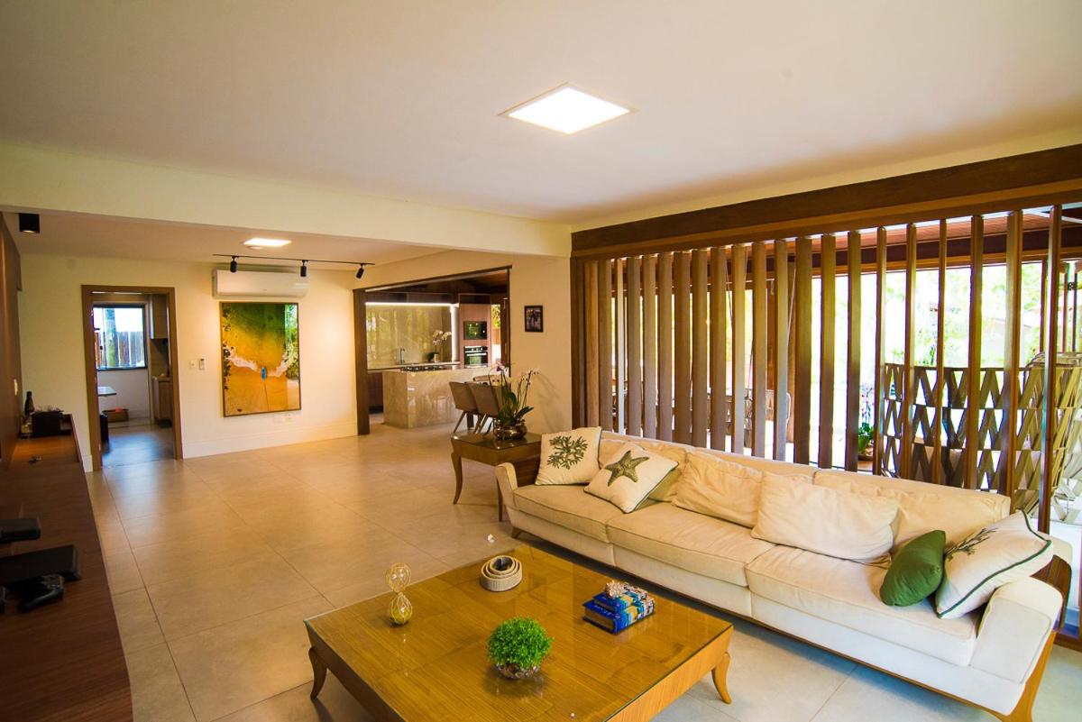 Casa de Alto Padrão 6 Suítes