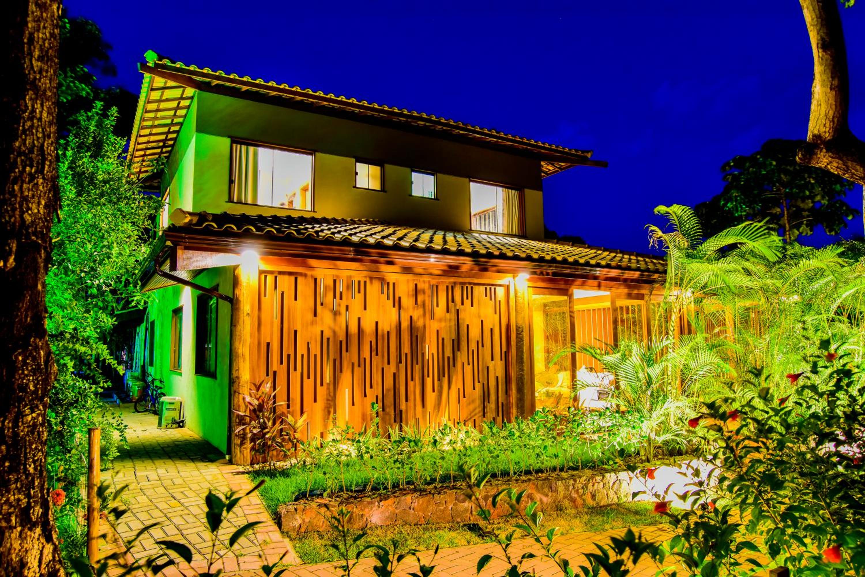 Casa de Alto Padrão 6 Suítes