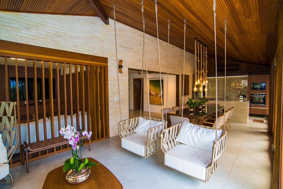 Casa de Alto Padrão 6 Suítes