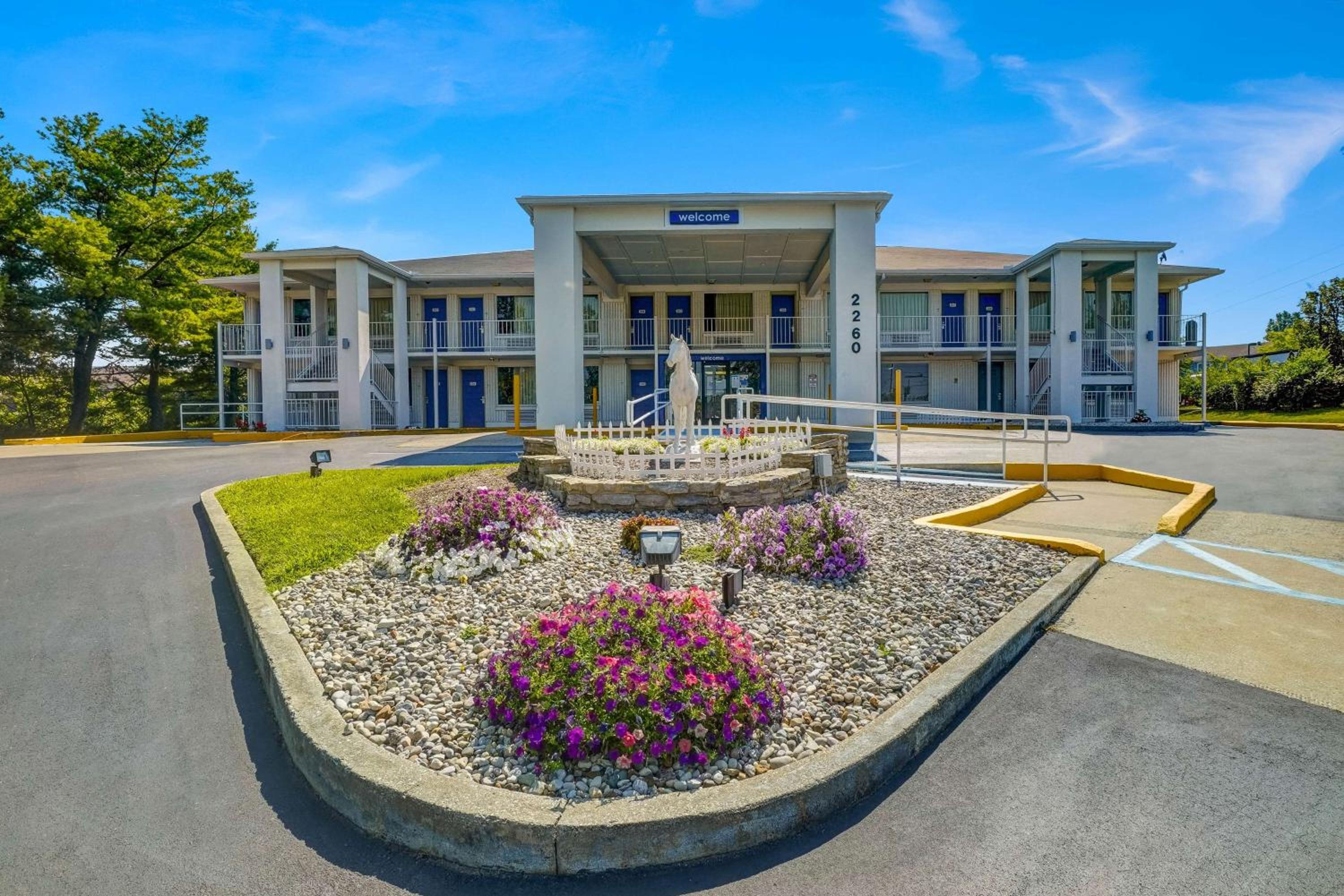 Lexington Vacations - Motel 6-Lexington, KY - East I-75 - Property Image 15
