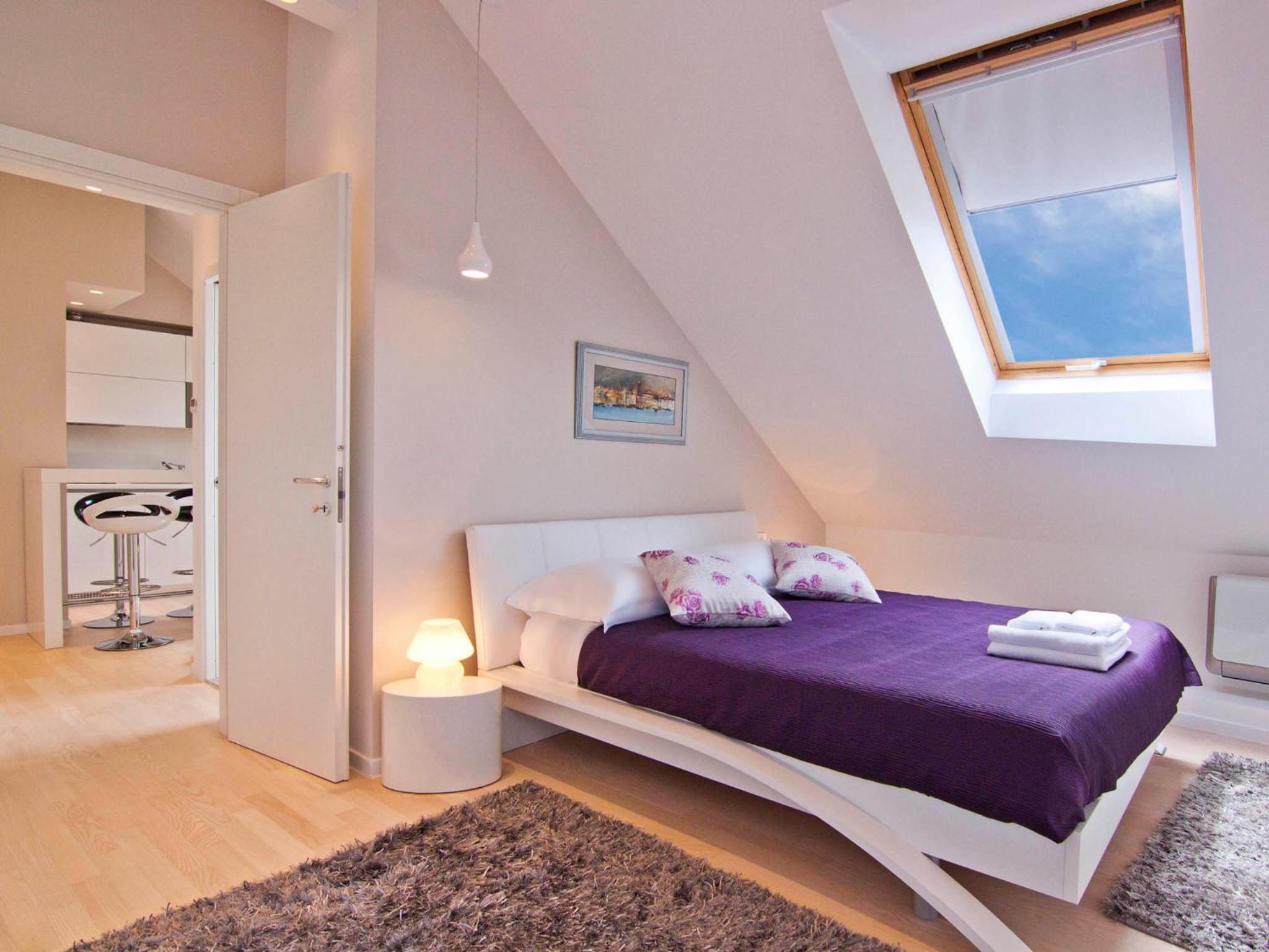 Laura Lux Suites