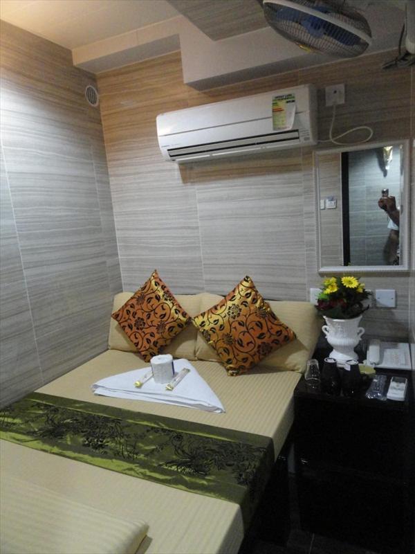 Day and Night Hostel Block D 10th floor 24 HOUR RECEPTION