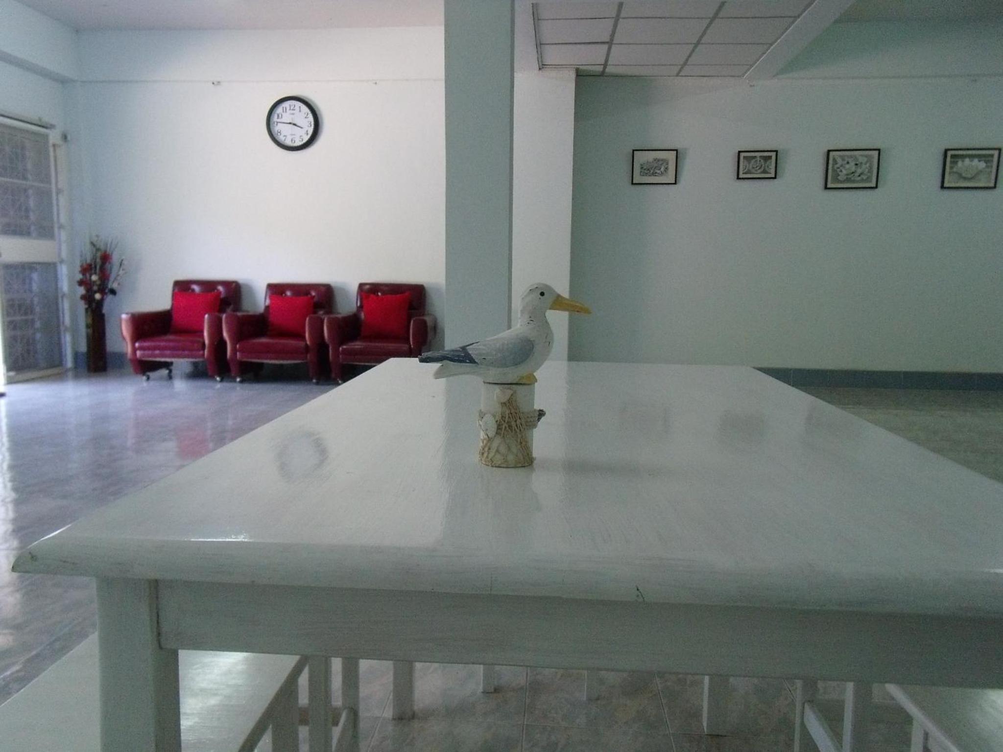 Albatross Guesthouse @ Thungwualaen Beach