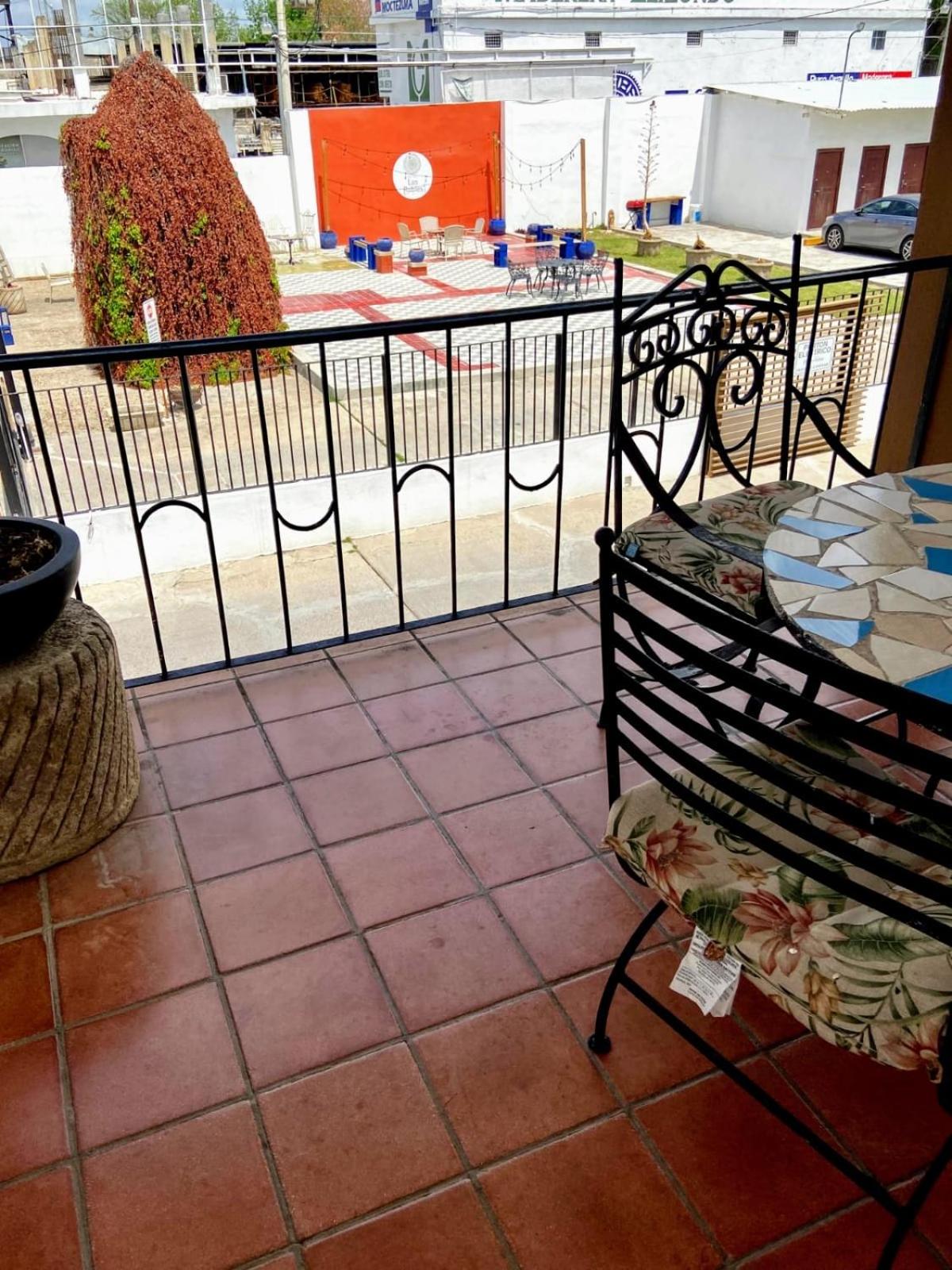 Nuevo Laredo Vacations - HOTEL LOS ROBLES - Property Image 9