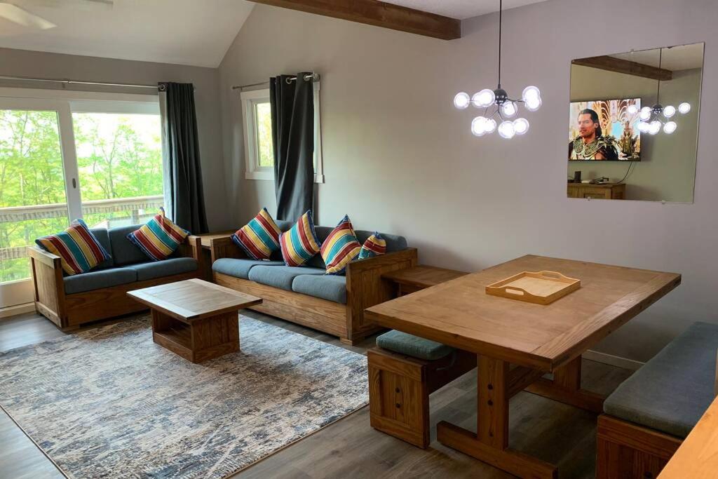 Just renovated Camelback SKI-ON/OFF,SNOW TUBING,PAINTBALL view 2