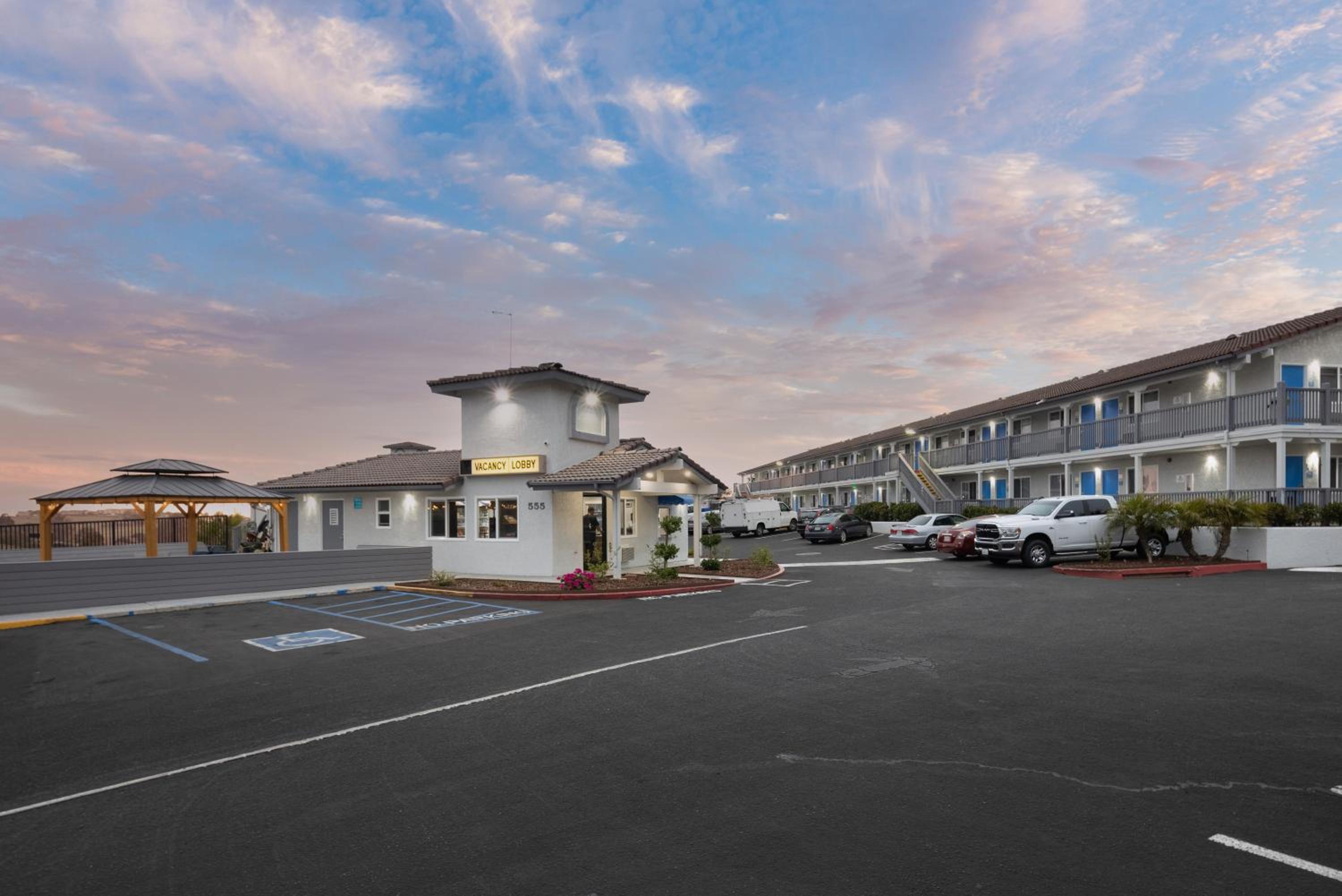 Days Inn by Wyndham Arroyo Grande Pismo Beach