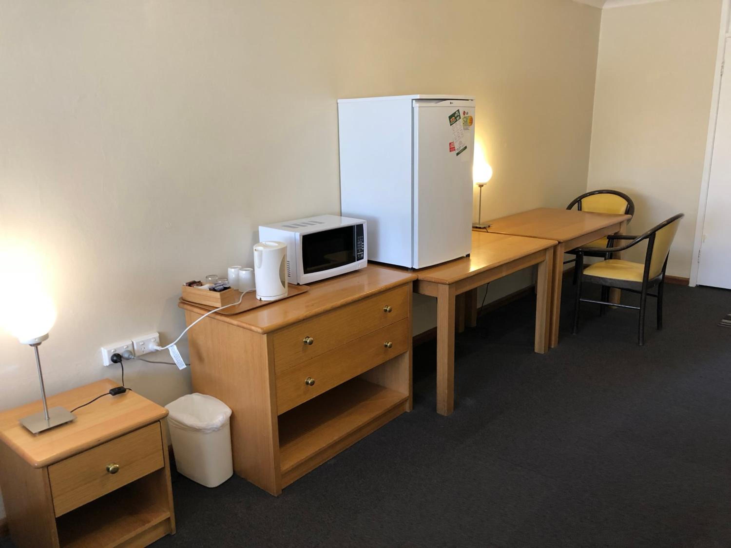 Canberra Lyneham Motor Inn