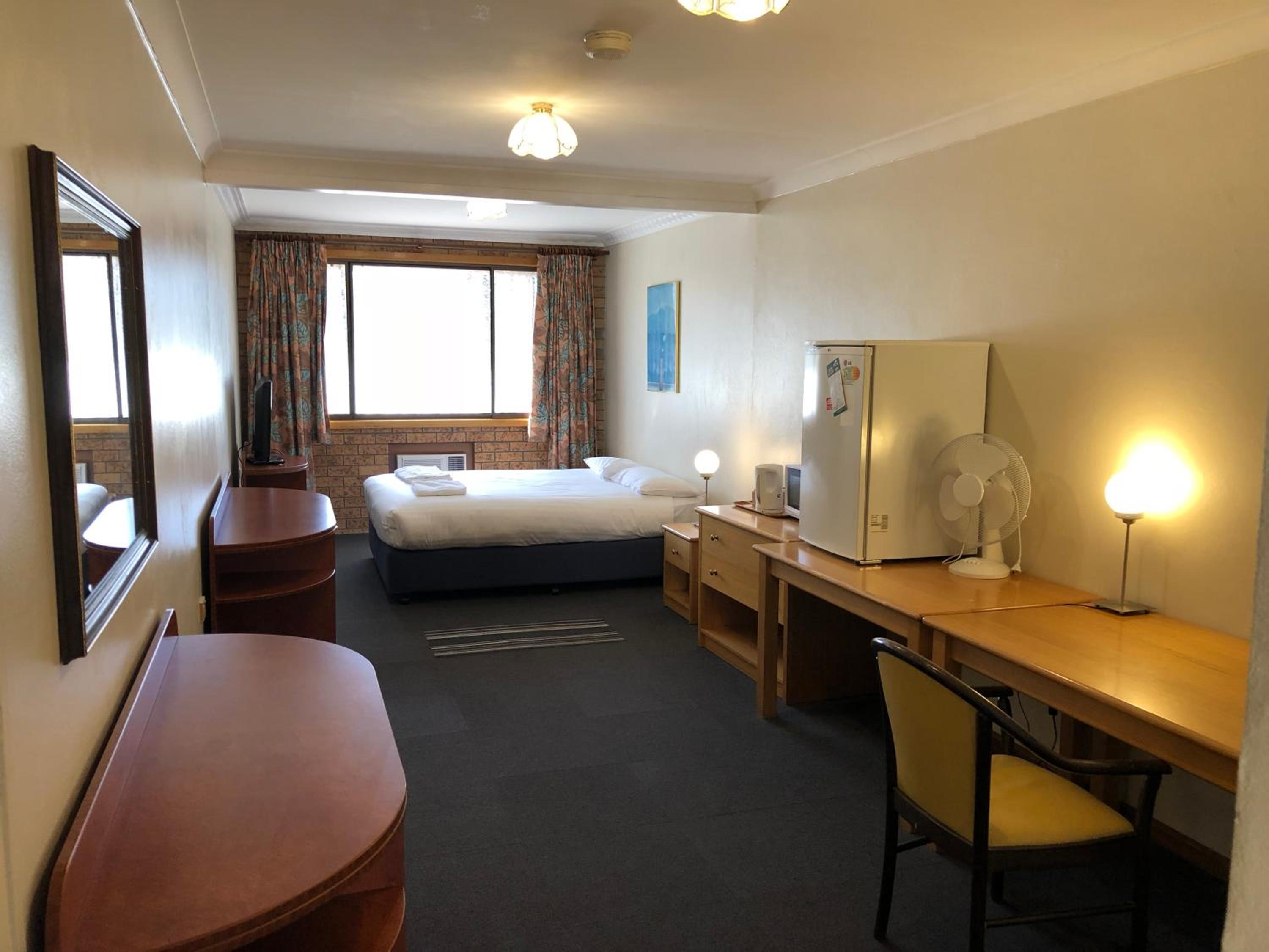 Canberra Lyneham Motor Inn