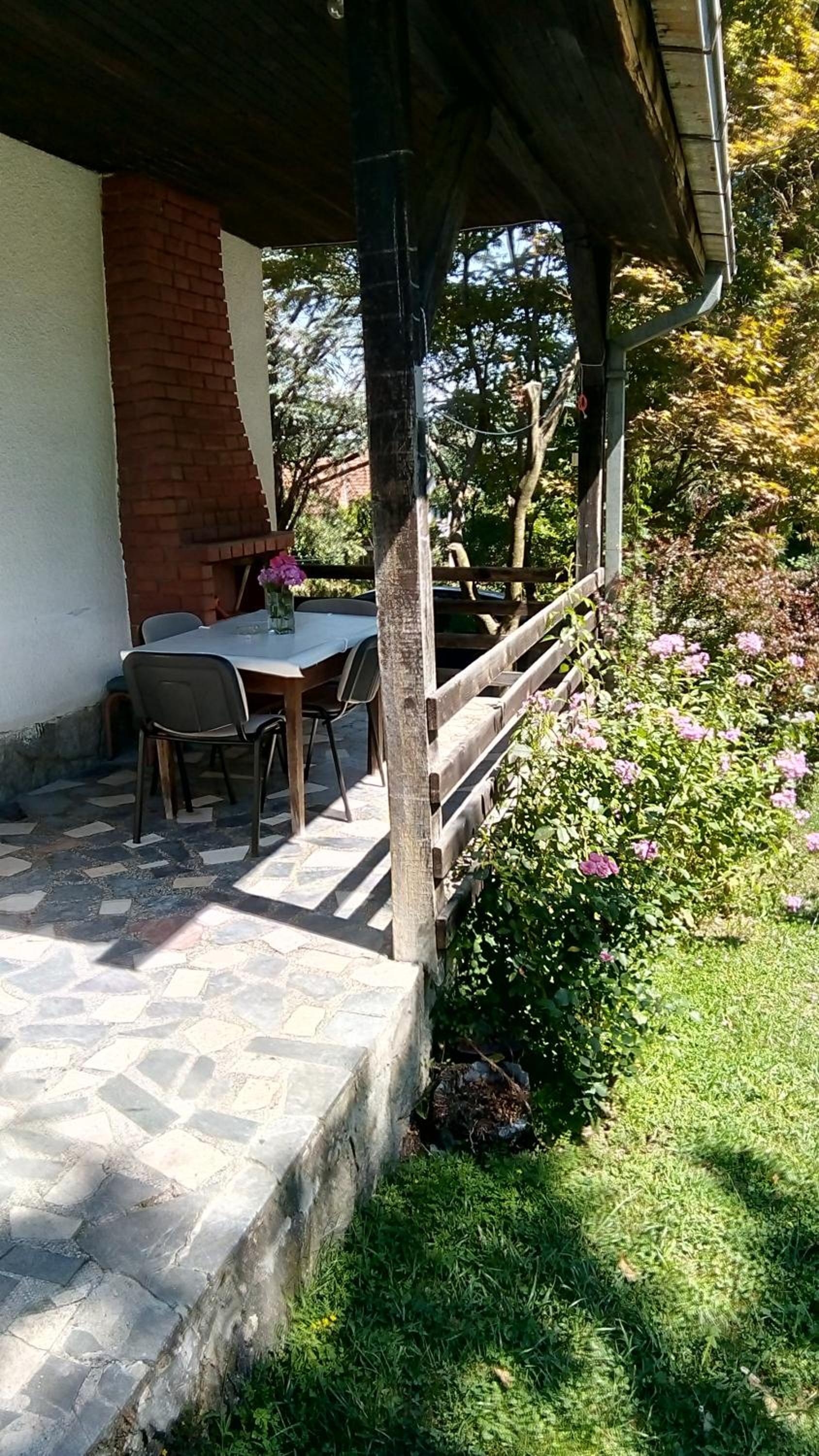 Photo 18