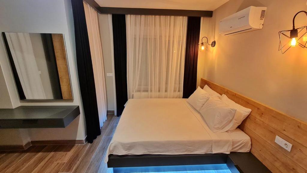 Sun Suites - Image 34