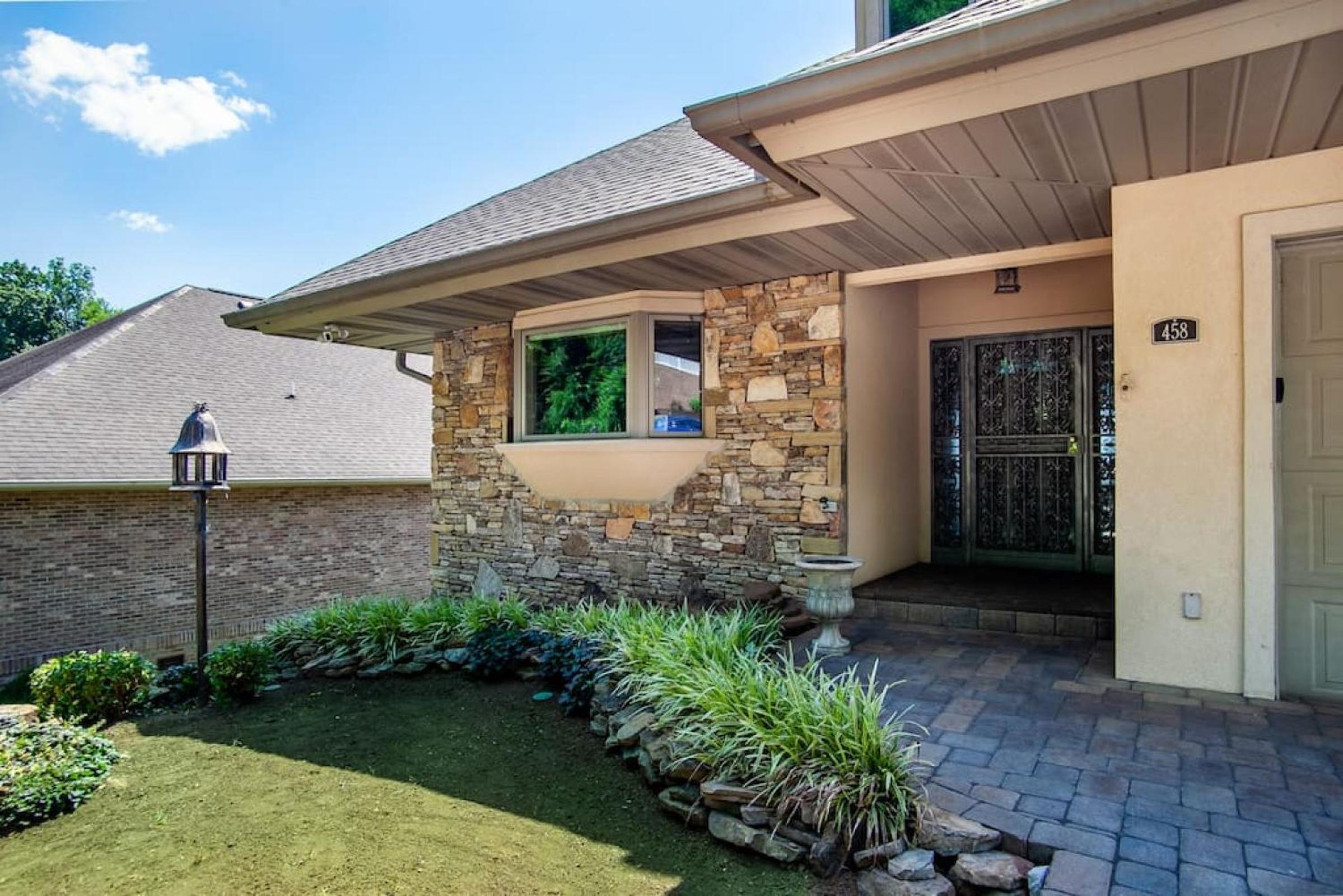 Marys Dream with Mountain Views and Community Pool view 3