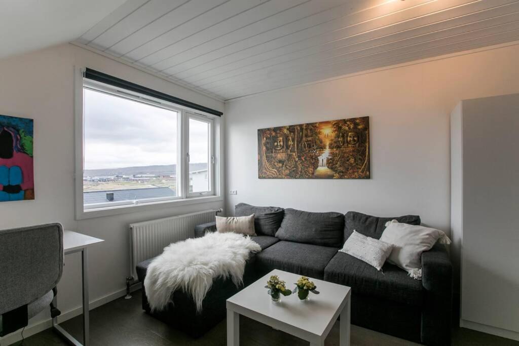 FaroeGuide seaview villa and apartment
