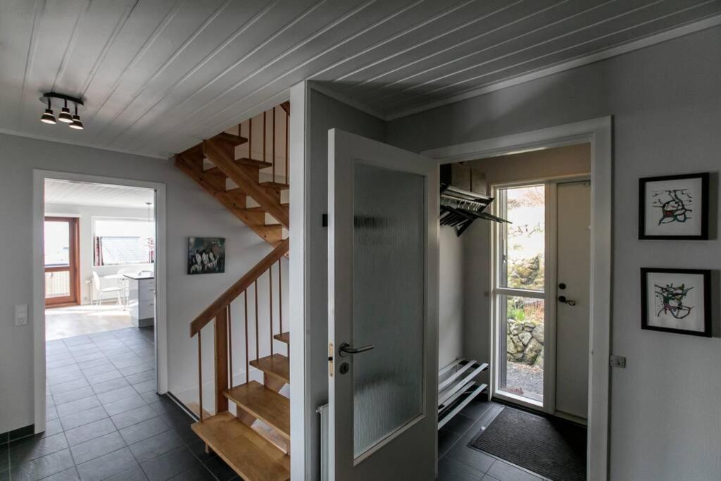 FaroeGuide seaview villa and apartment