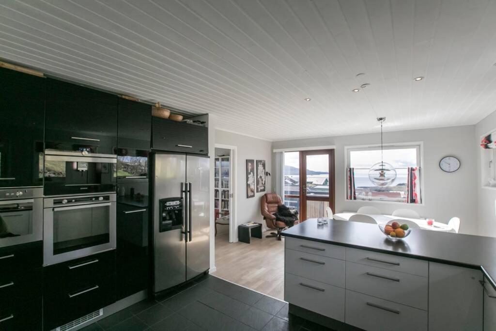 FaroeGuide seaview villa and apartment