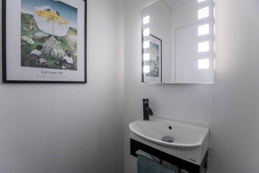 FaroeGuide seaview villa and apartment