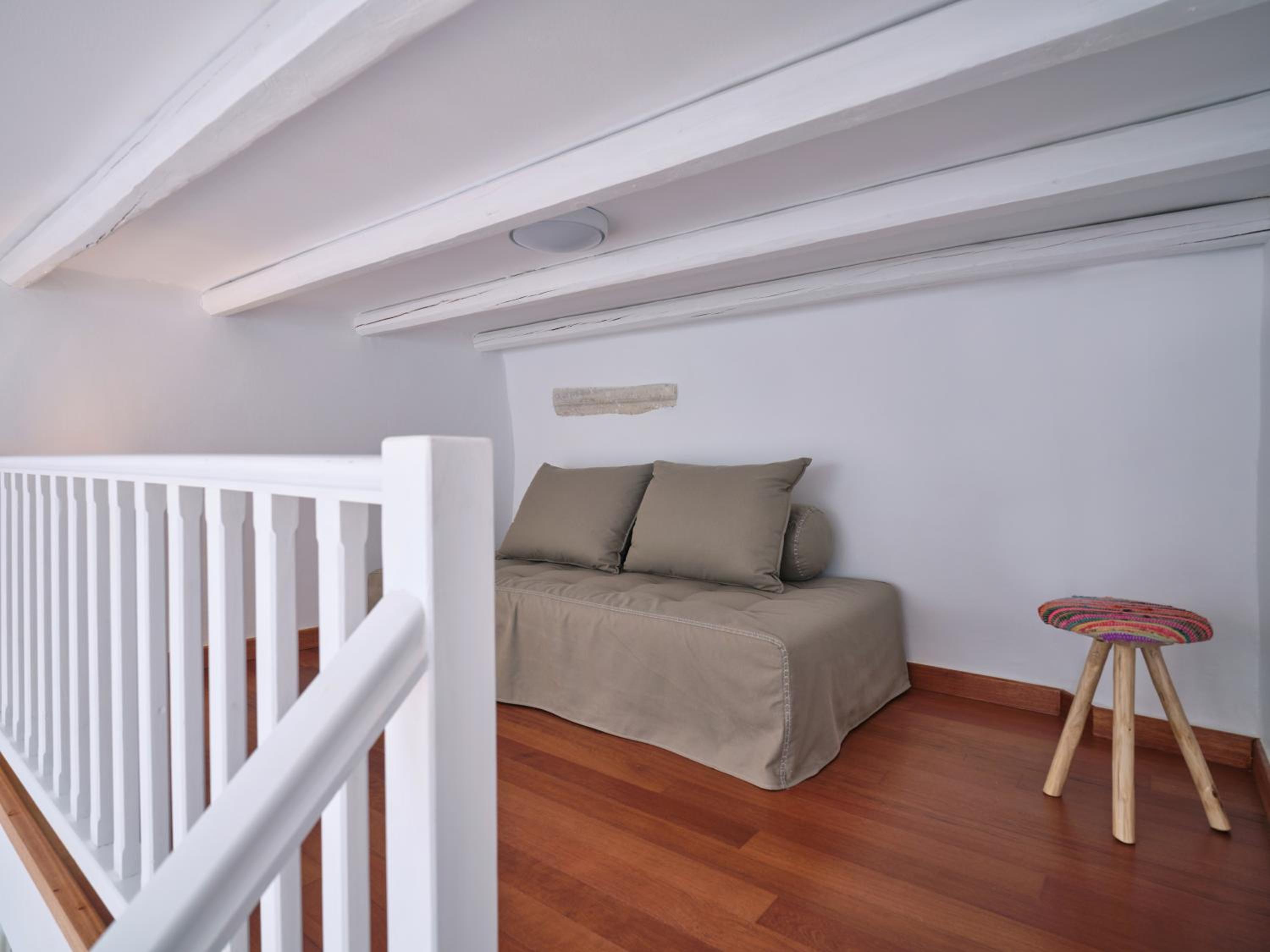 Retreat Paros - The Loft Apartment photo 5