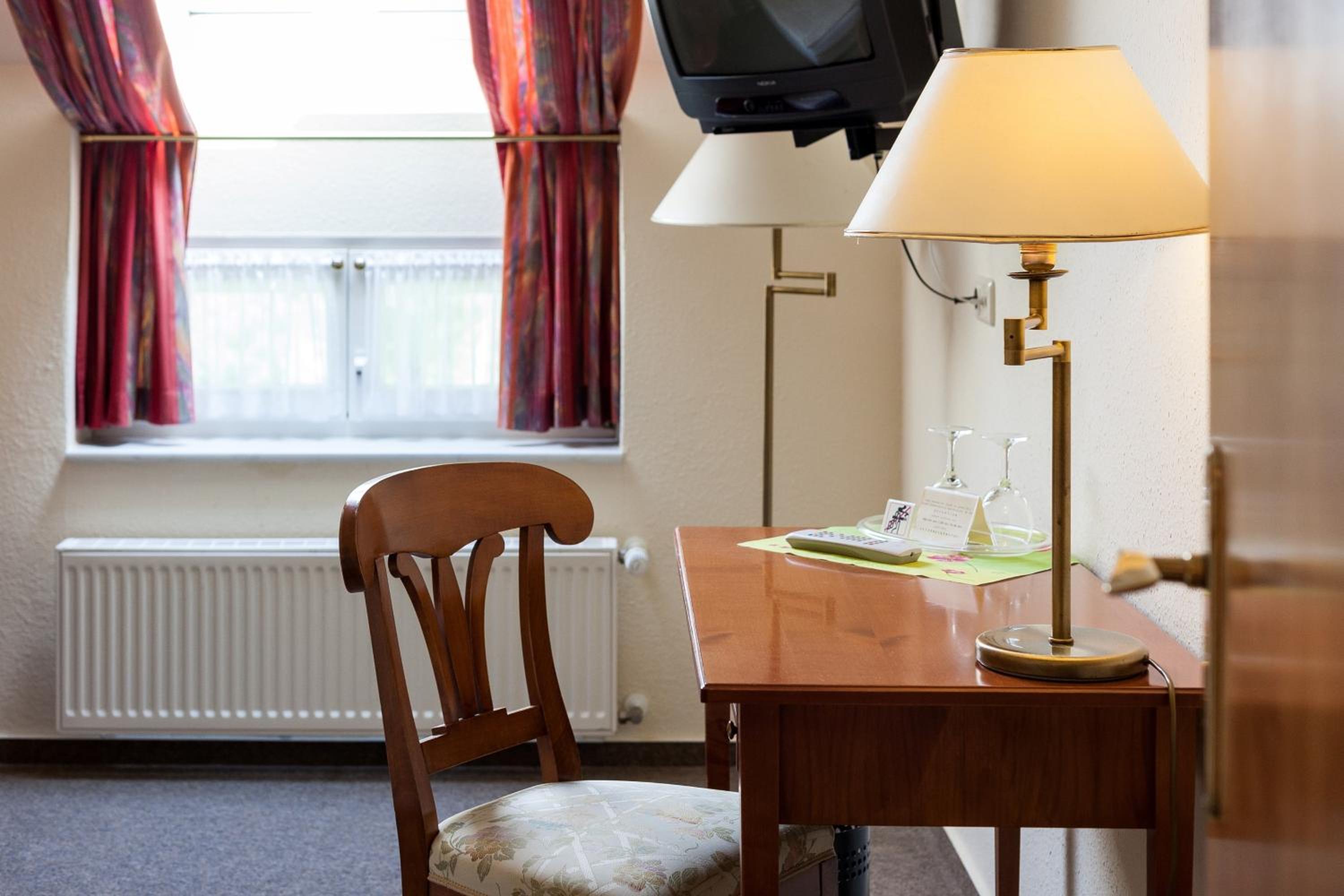 Hotel Garni Schlossgarten - Property Image 9