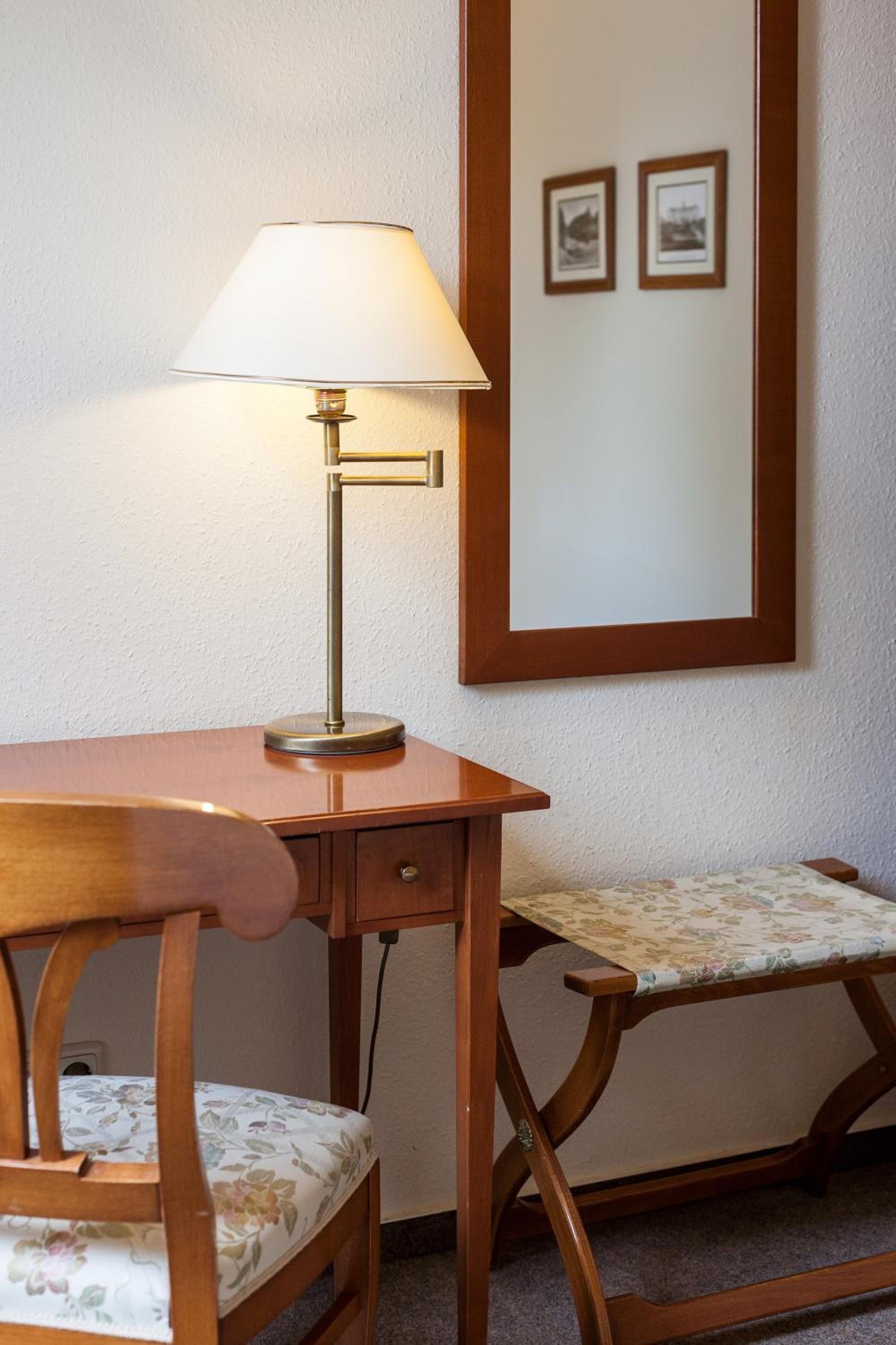 Hotel Garni Schlossgarten - Property Image 8