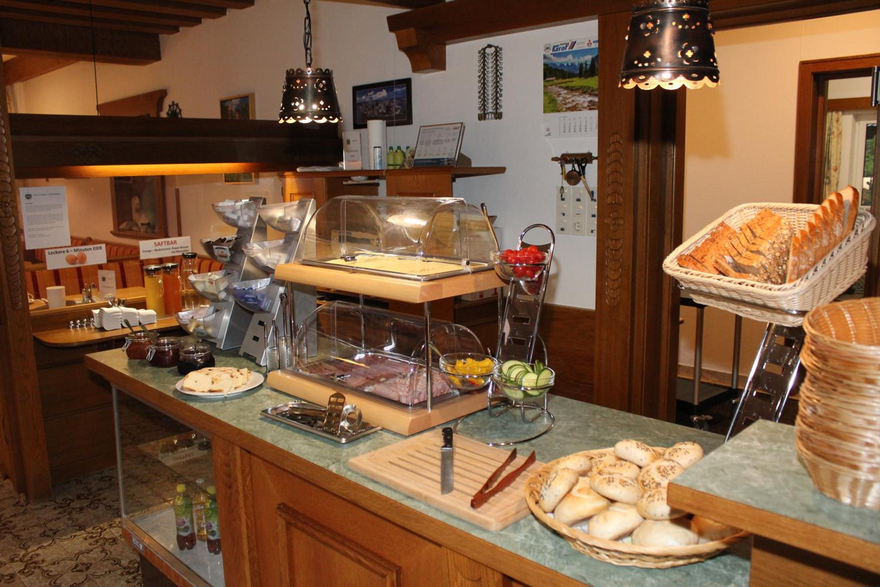 Hotel Garni Waldhof - Wohlfühlen am Lech