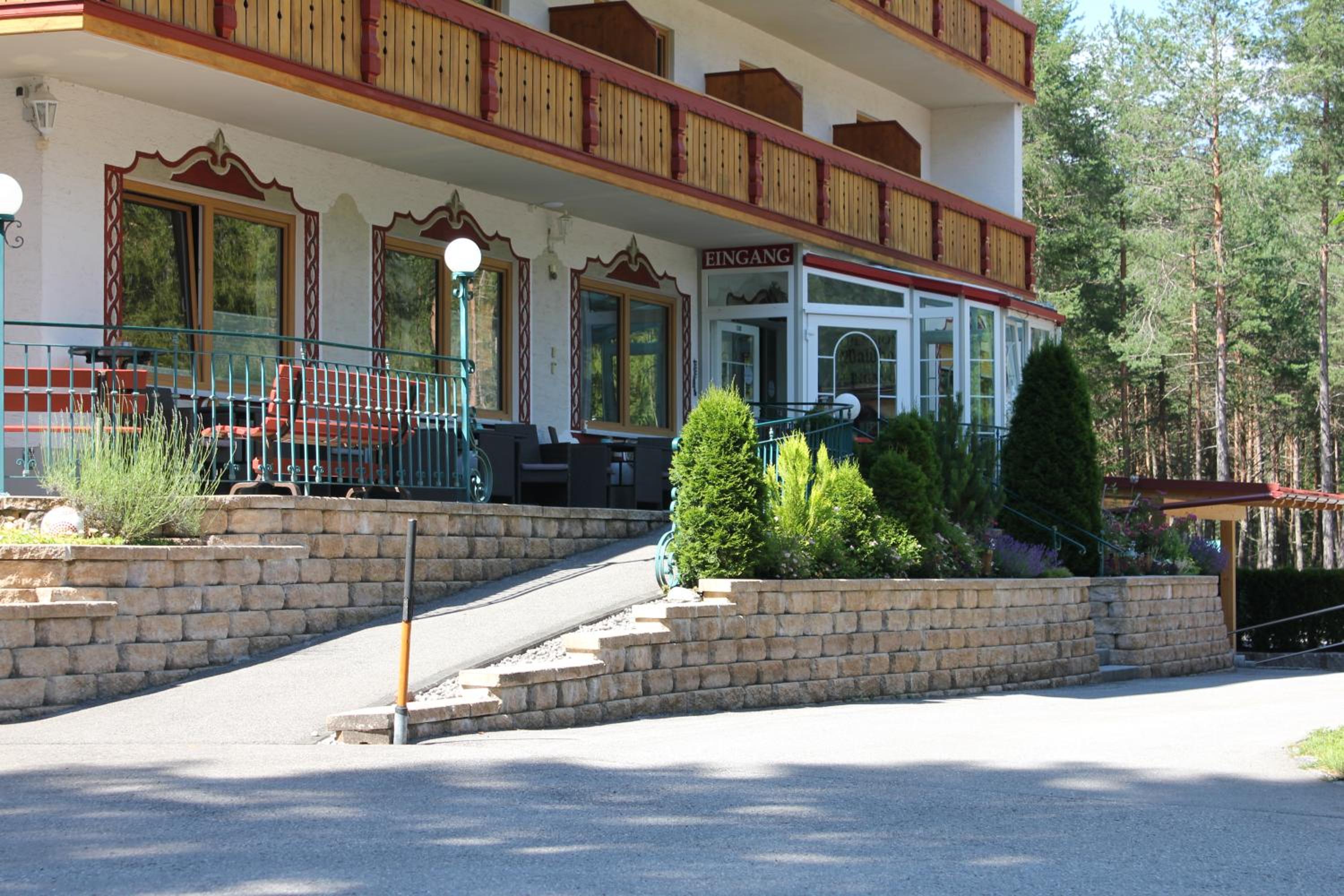 Hotel Garni Waldhof - Wohlfühlen am Lech