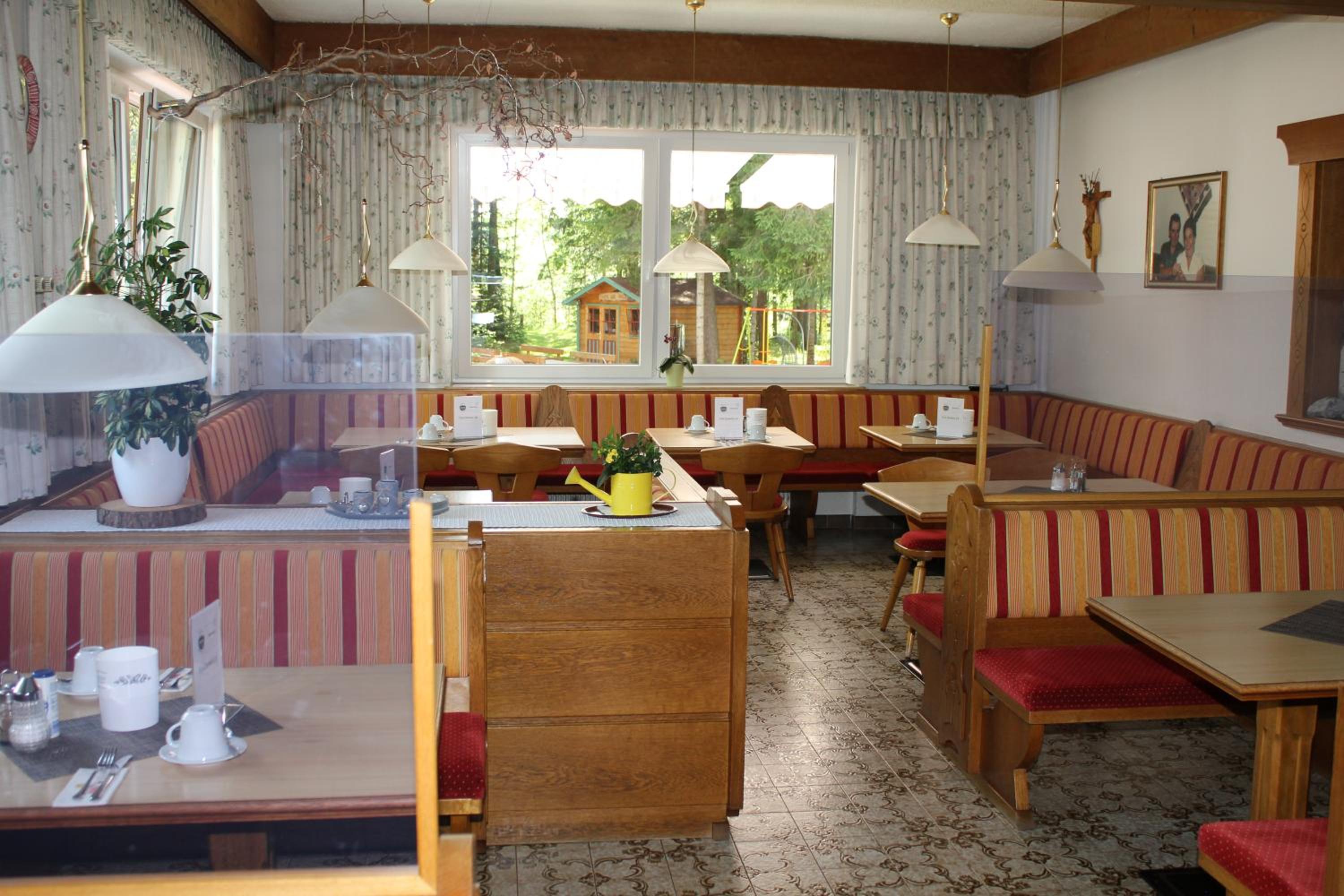 Hotel Garni Waldhof - Wohlfühlen am Lech