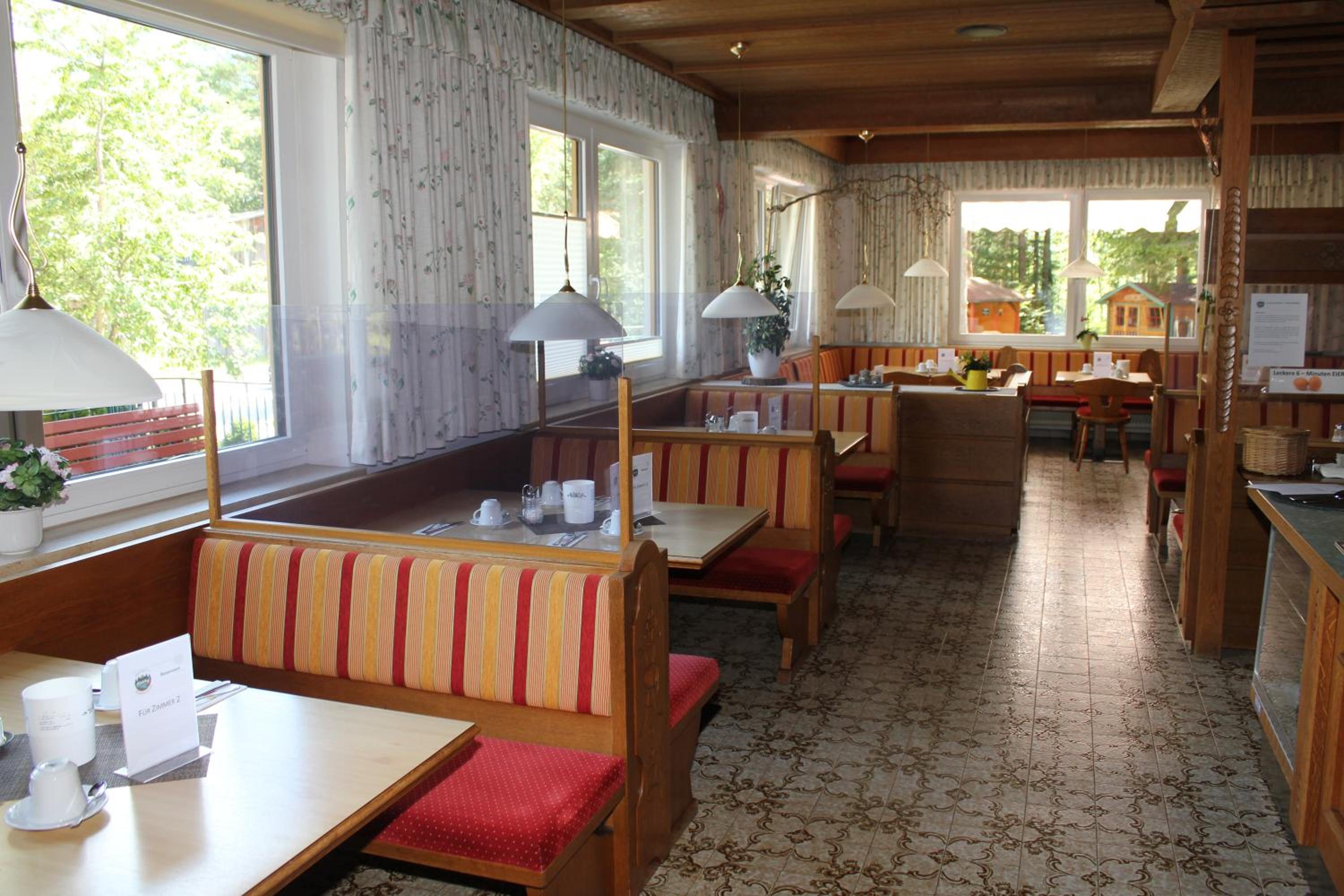 Hotel Garni Waldhof - Wohlfühlen am Lech