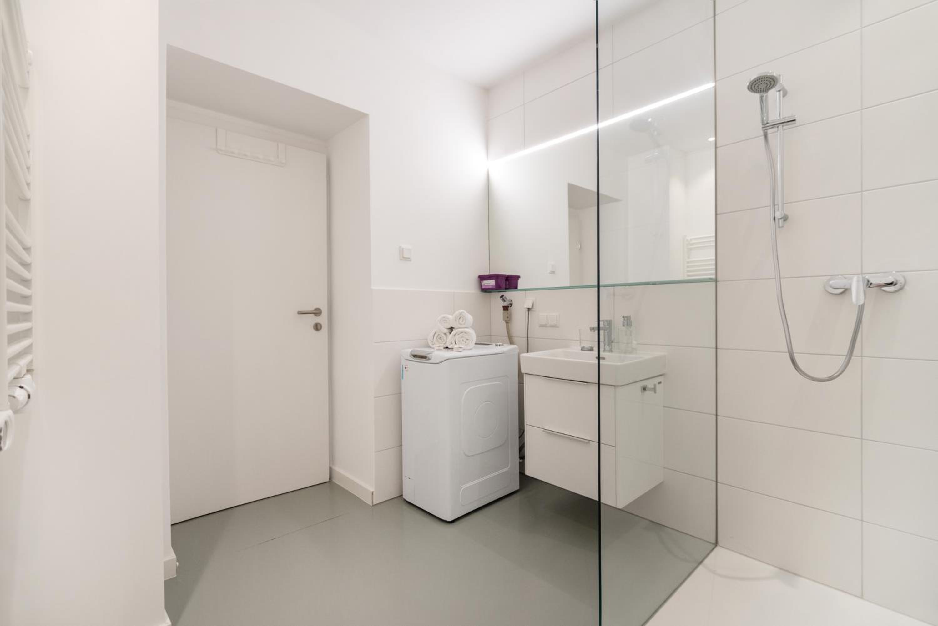 Vorgarten Apartments - central, new and stylish for your comfortable stay in Vienna