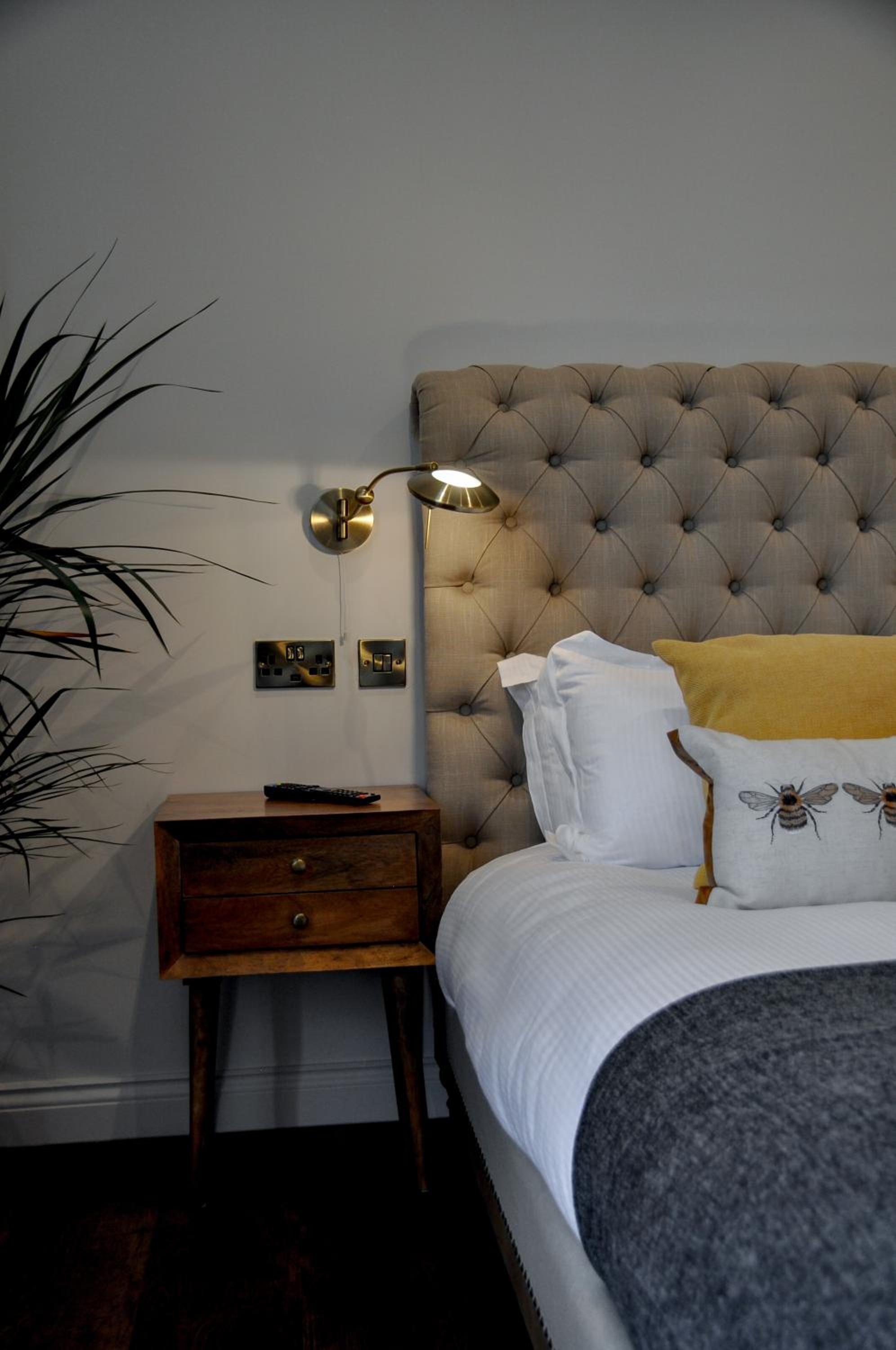 Worcester Vacations - Upstairs at 33 - Self check in boutique accommodation in Worcester Centre - Property Image 30