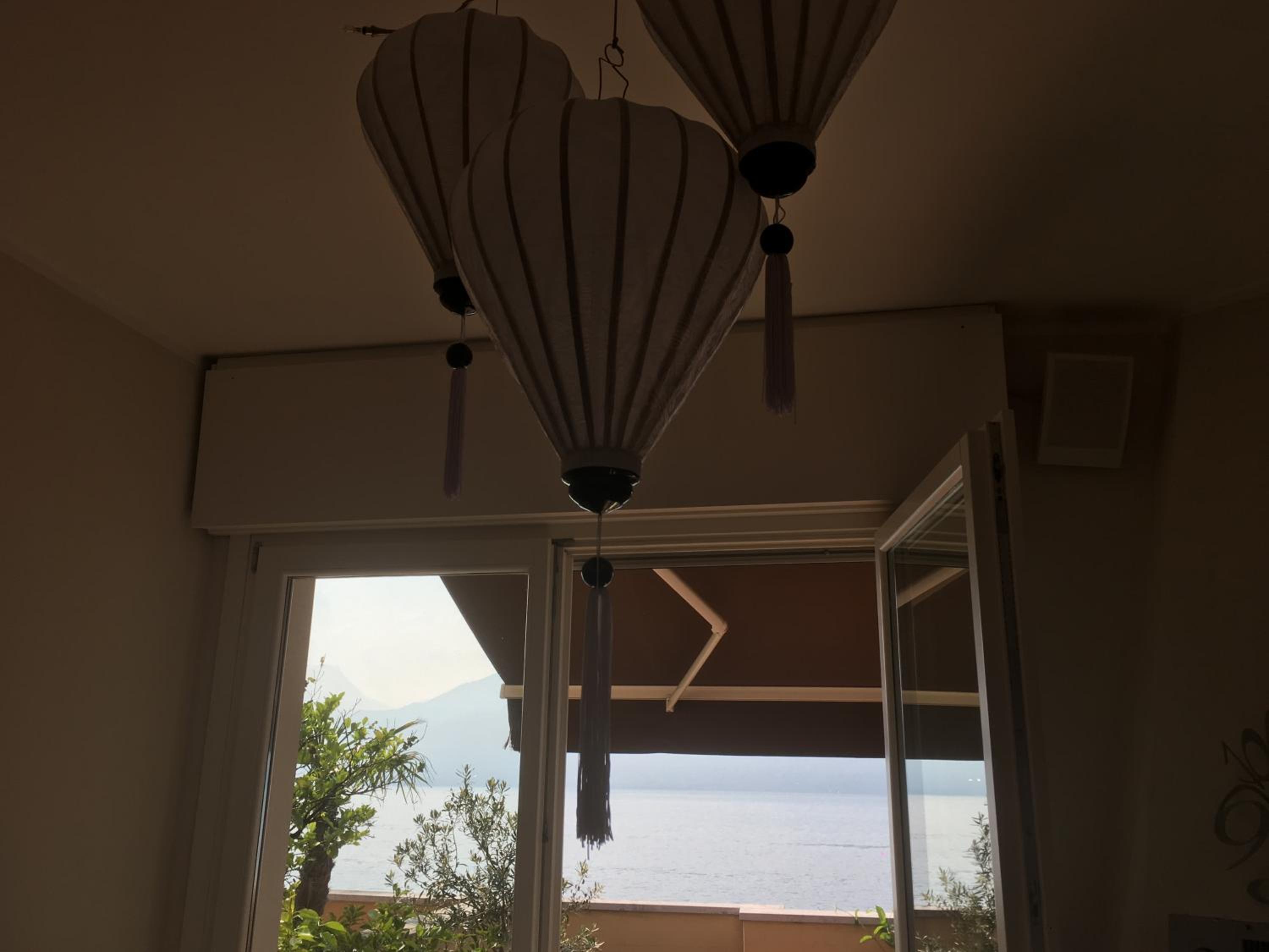 Appartamento moderno con ampia terrazza view 4