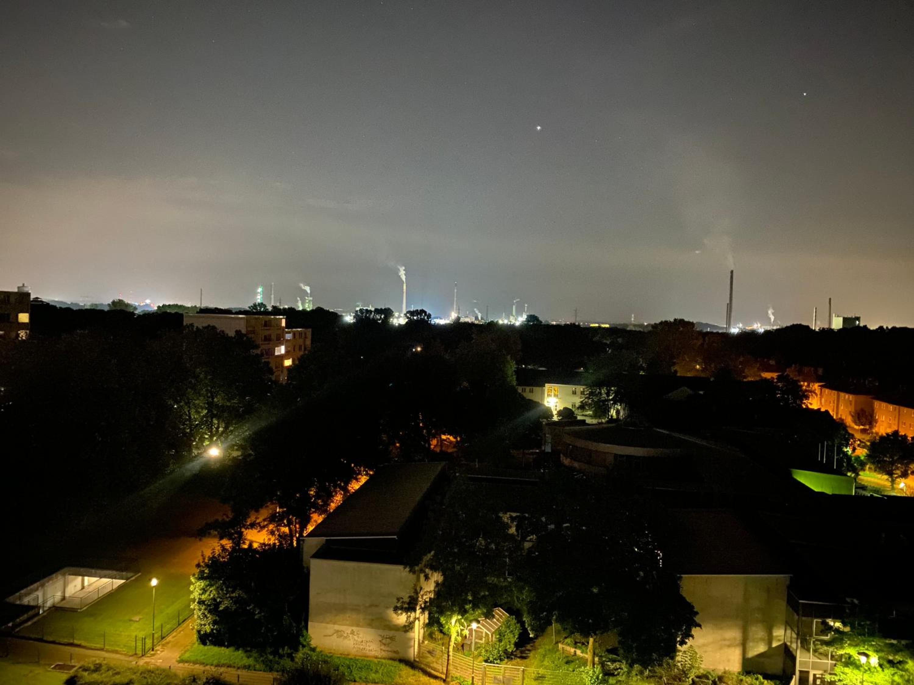 Duisburg von oben 3,5 Zimmer 8.OG frisch saniert