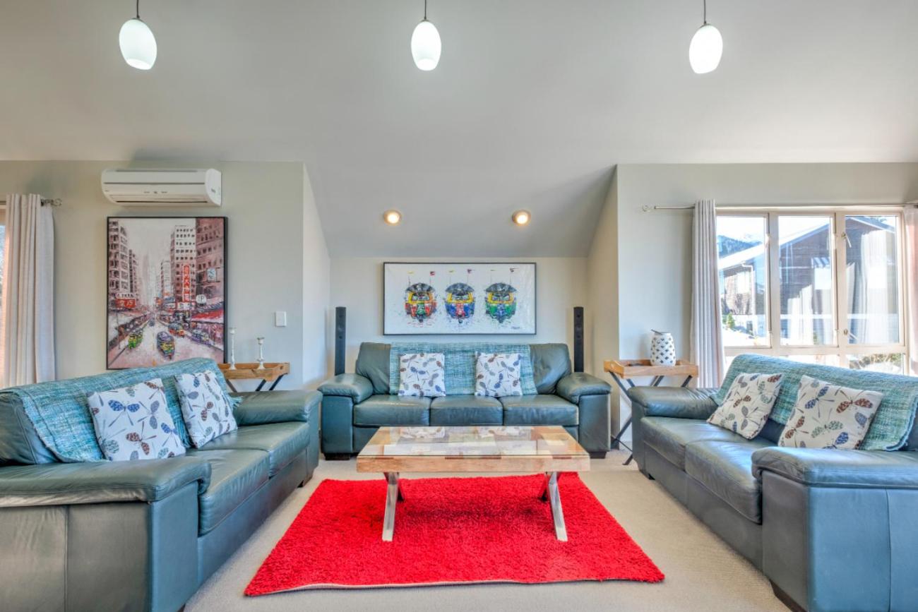 55 St James Avenue view 4