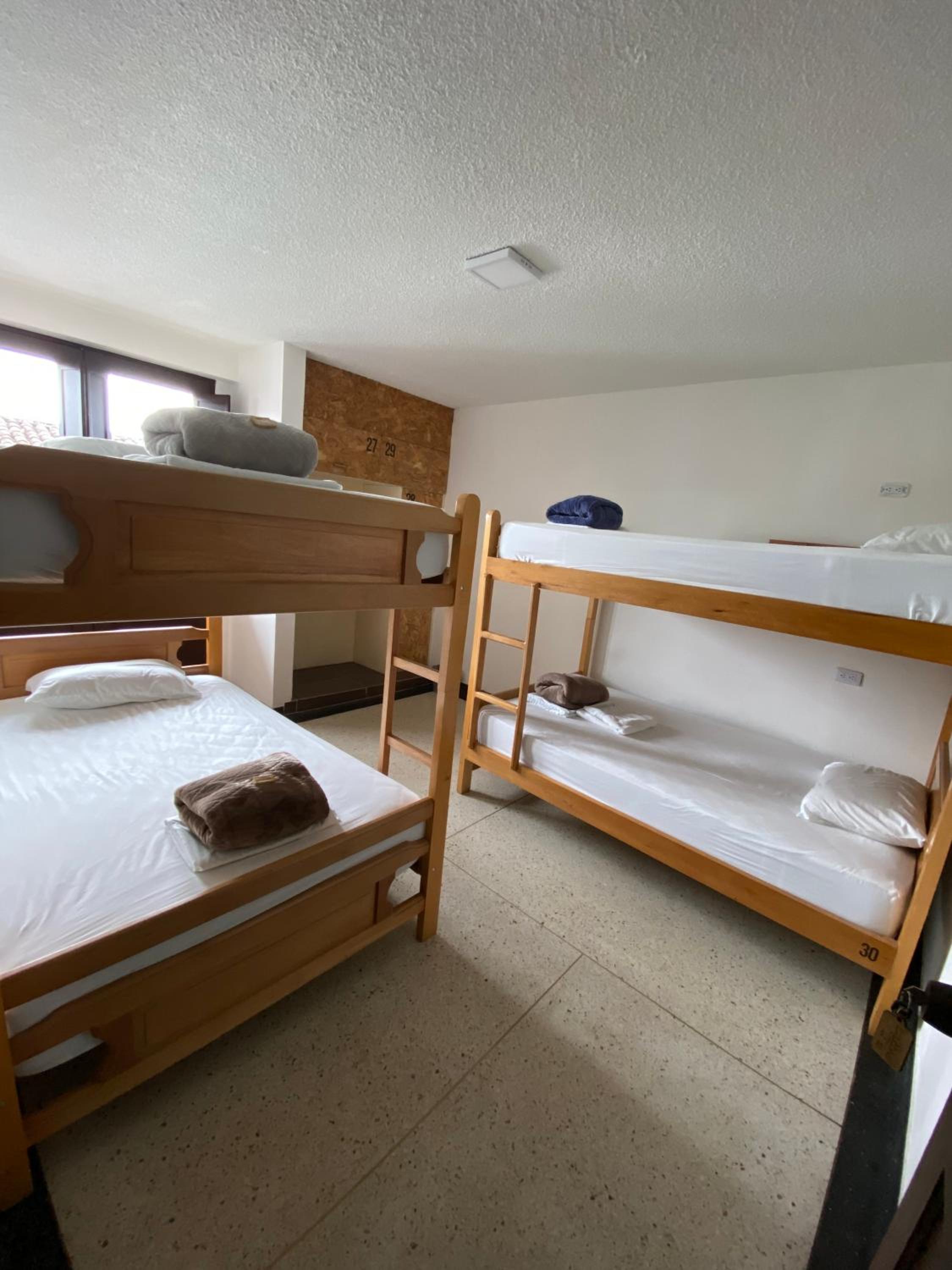 Les Balcons Hostel