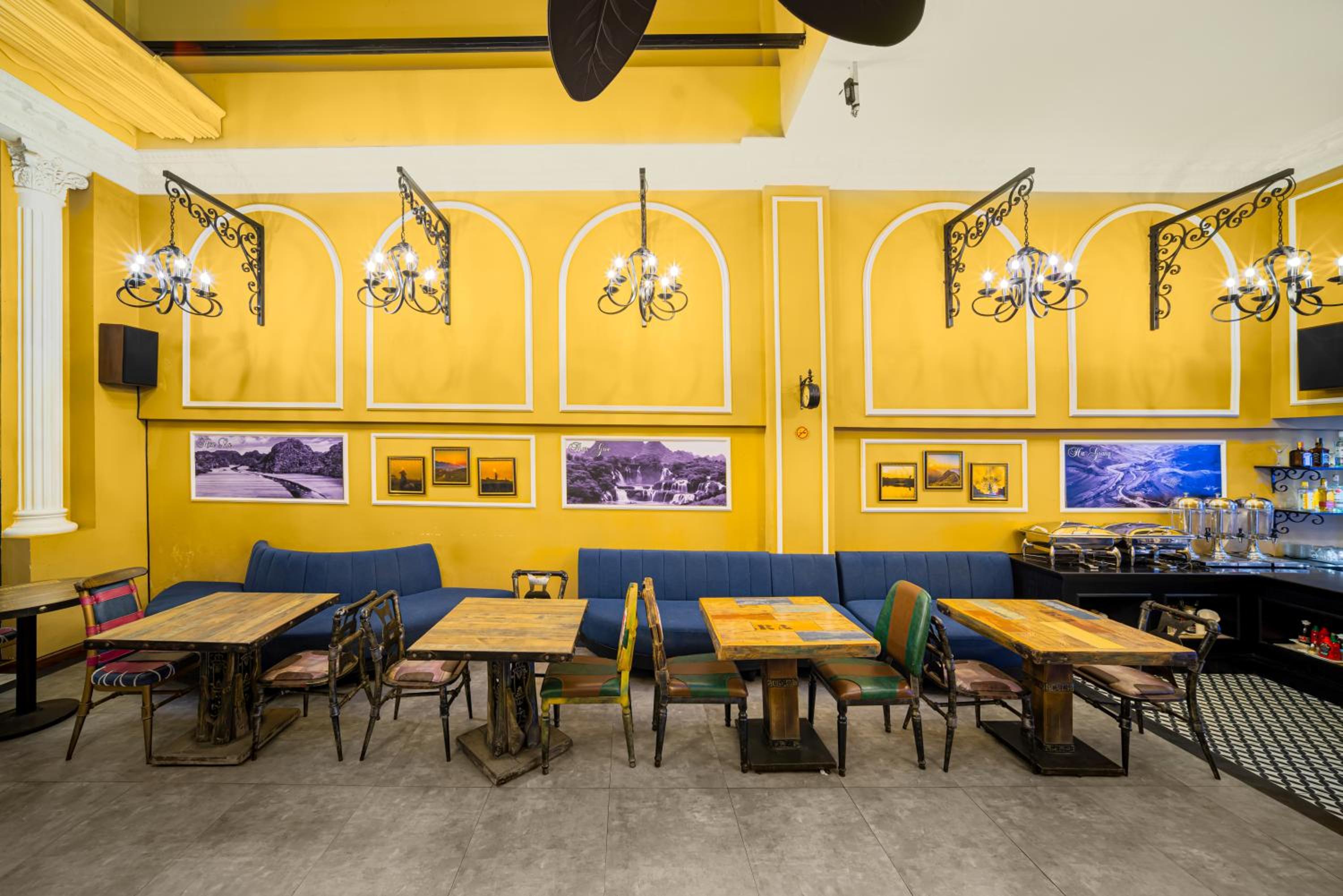 Little Charm Hanoi Hostel