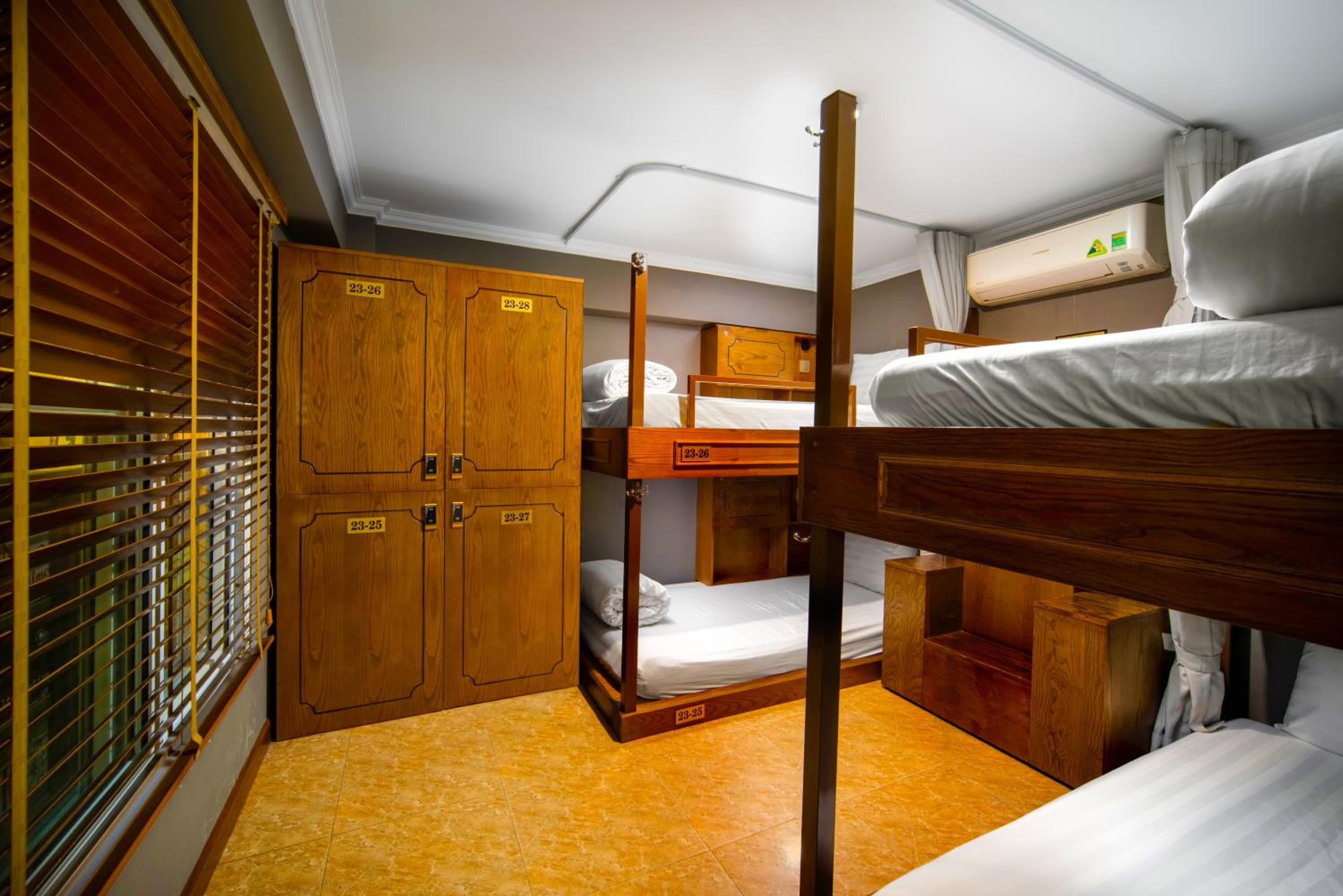 Little Charm Hanoi Hostel