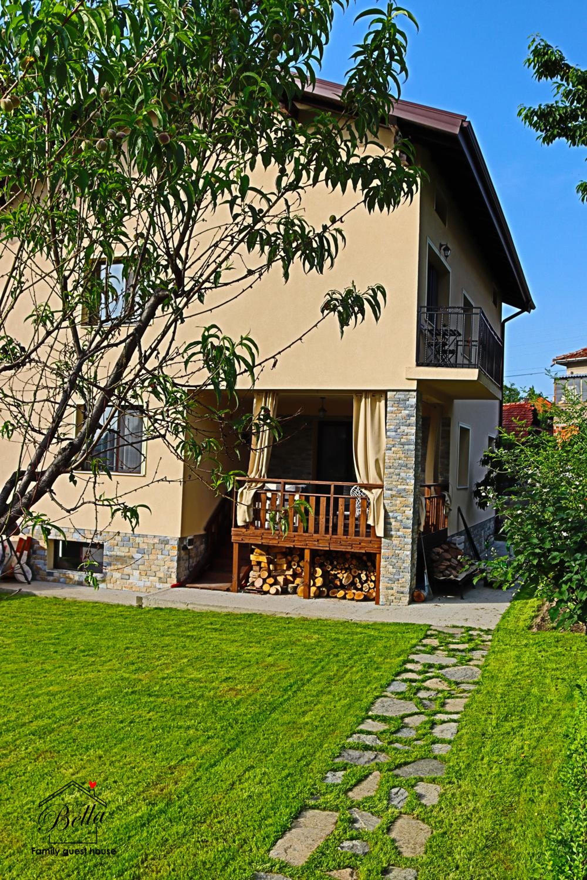 Bella family guest house