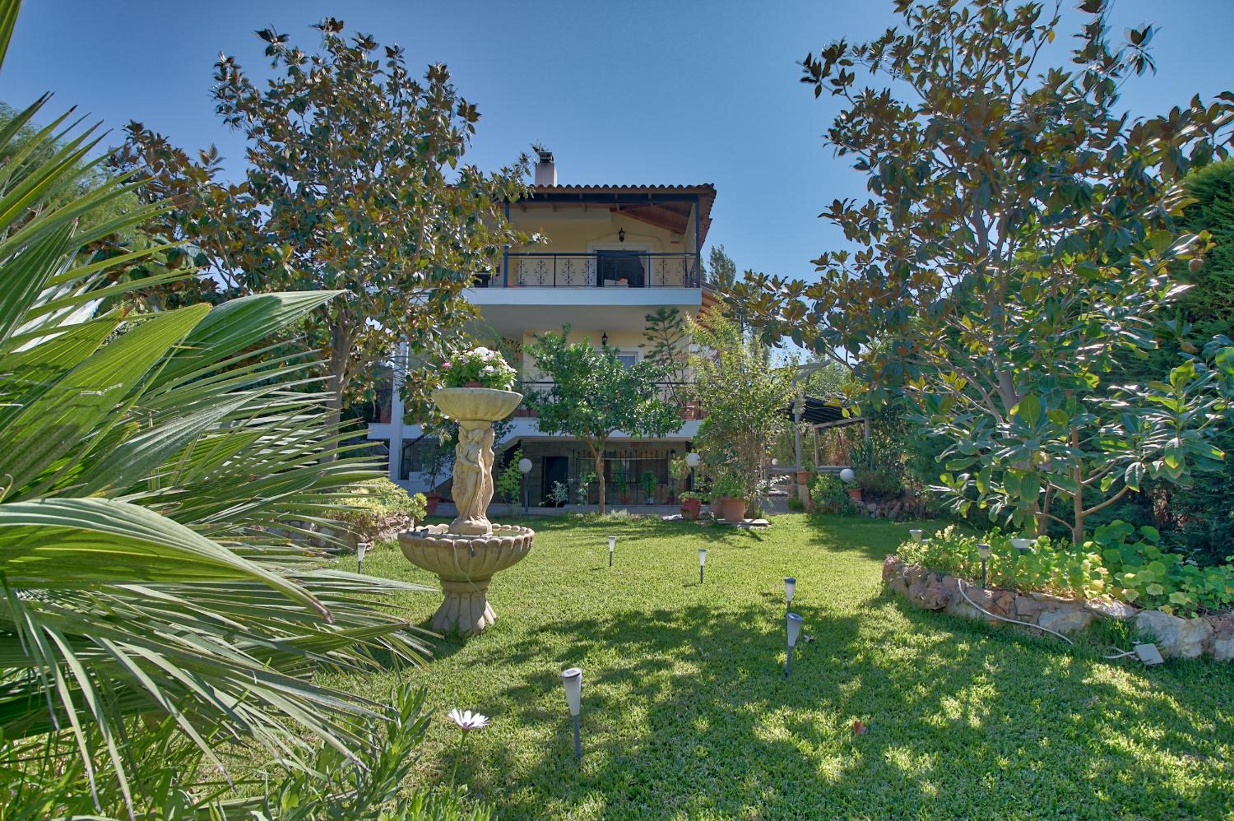 Vacation and Relaxation Home Oropos view 2