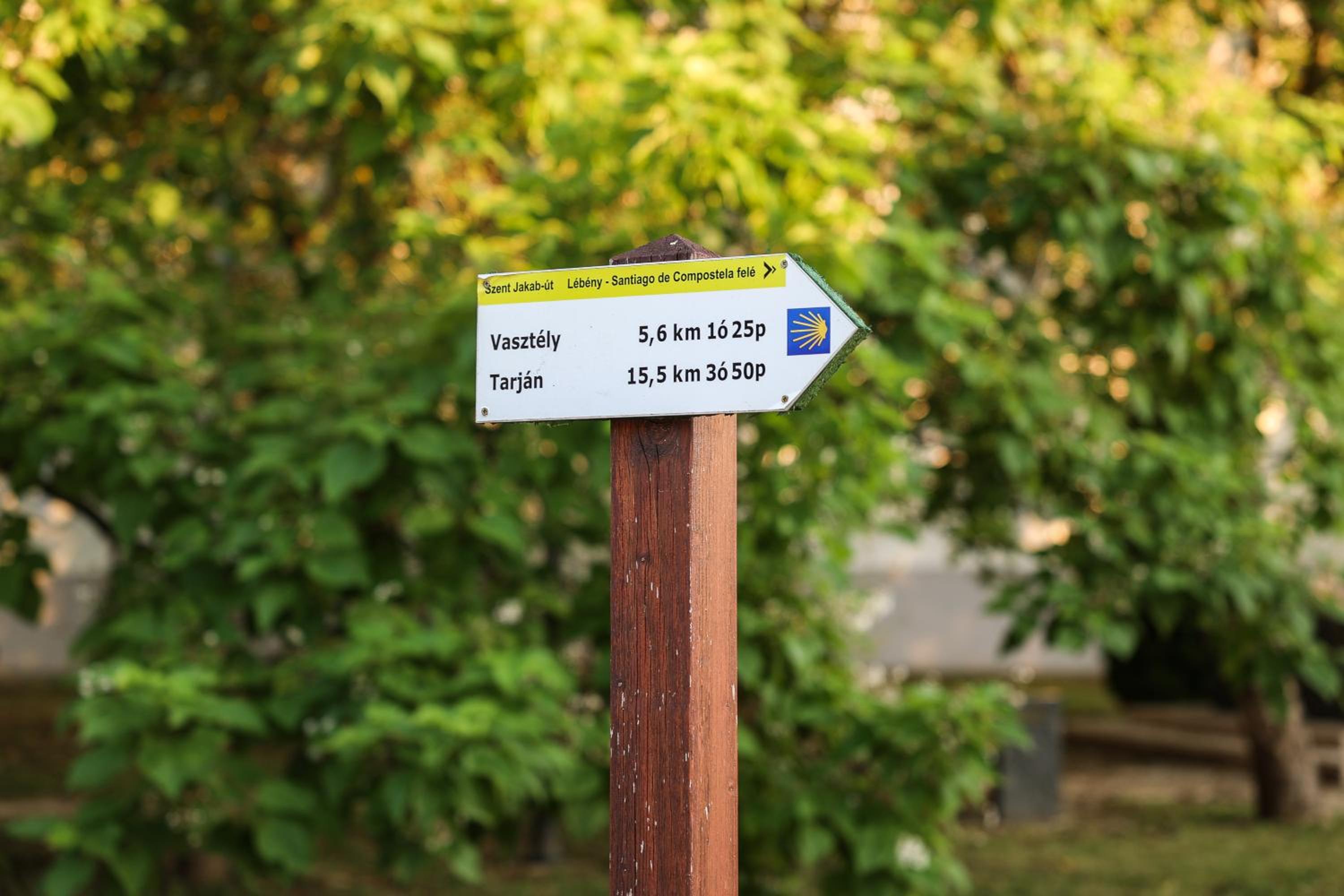 Muflon Apartman Jakuzzis Vendégház Mány view 4
