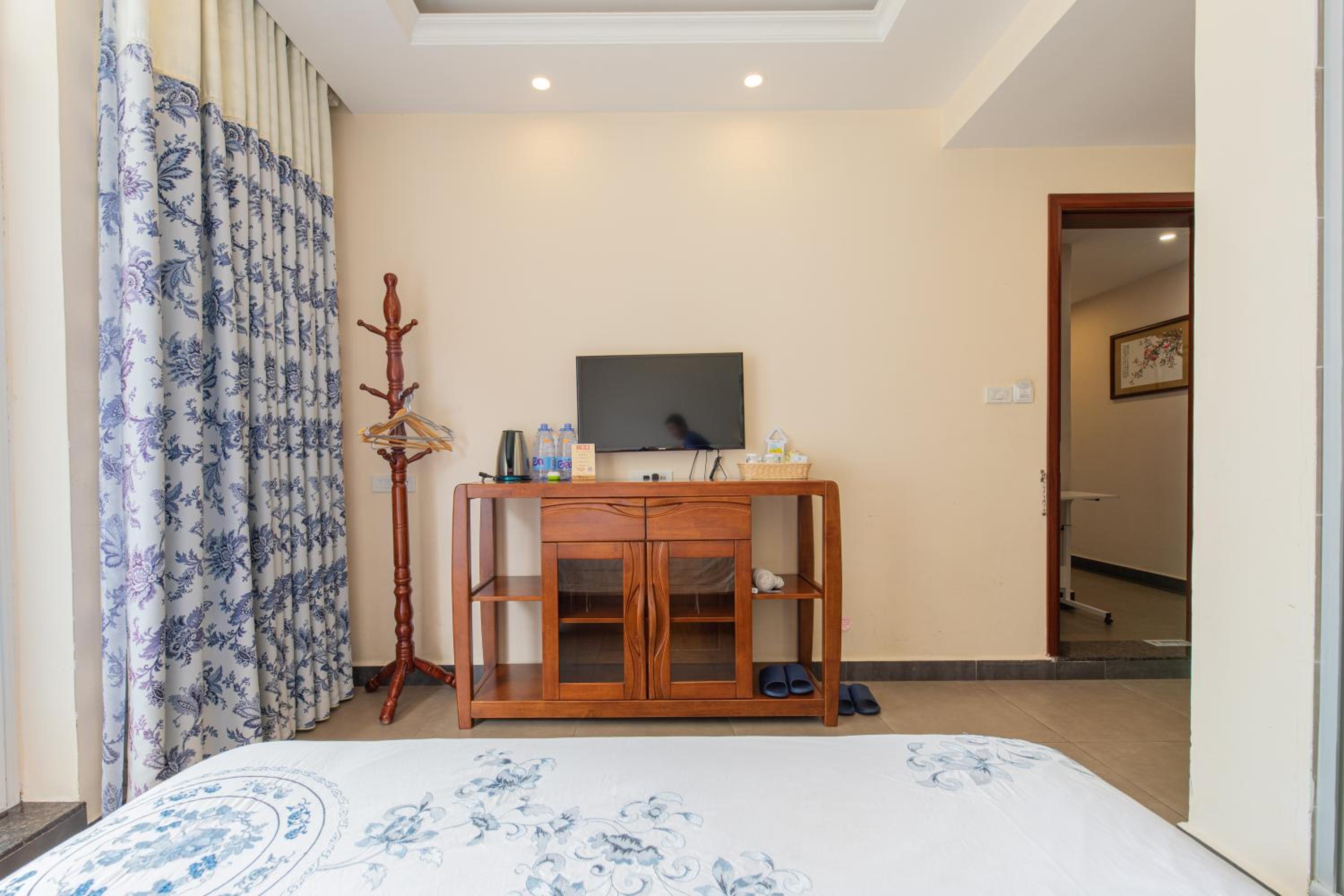 Junshe Boutique Guest House-Complementary pick up servie for a 3-night stay in a deluxe room
