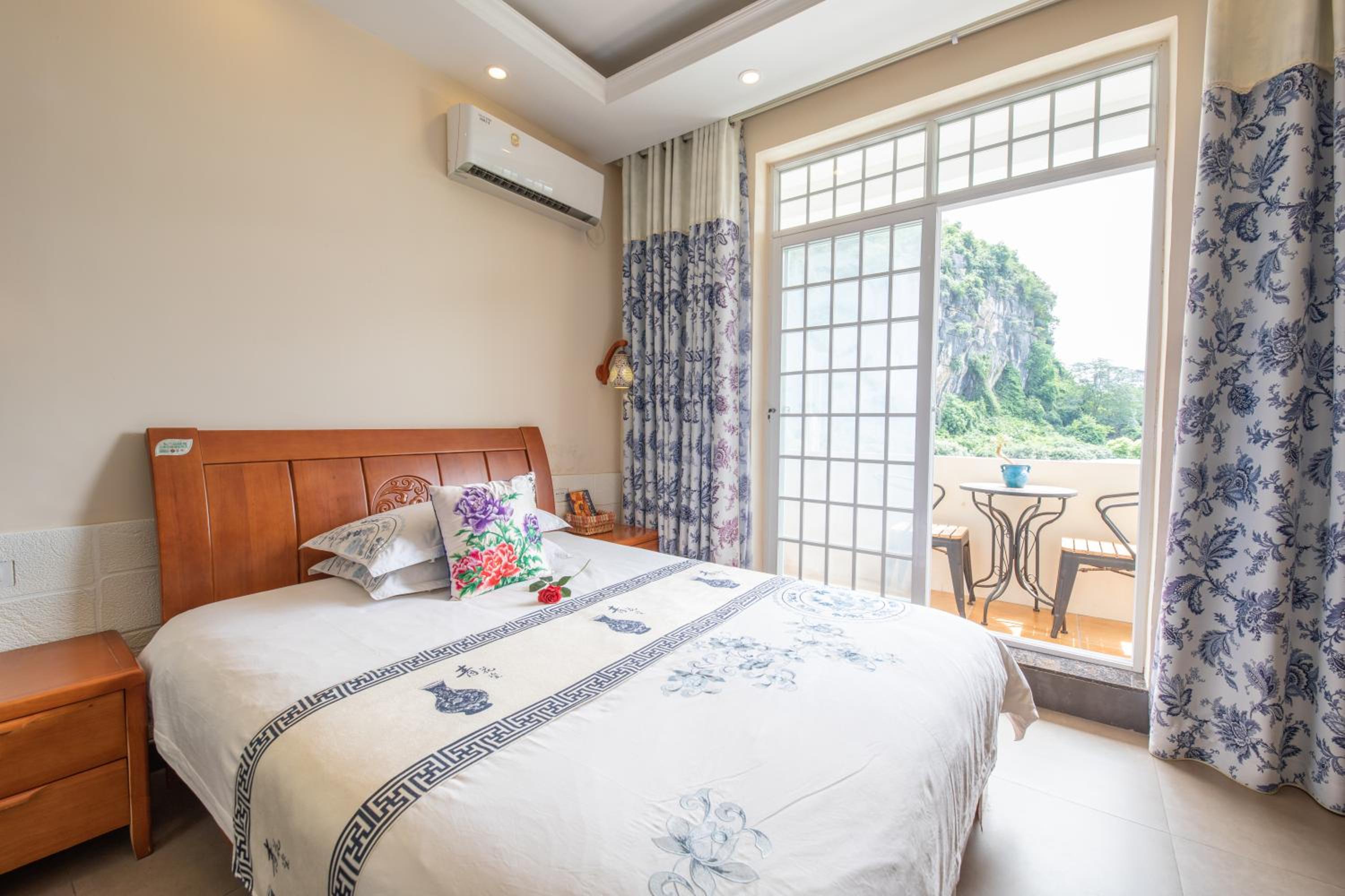 Junshe Boutique Guest House-Complementary pick up servie for a 3-night stay in a deluxe room
