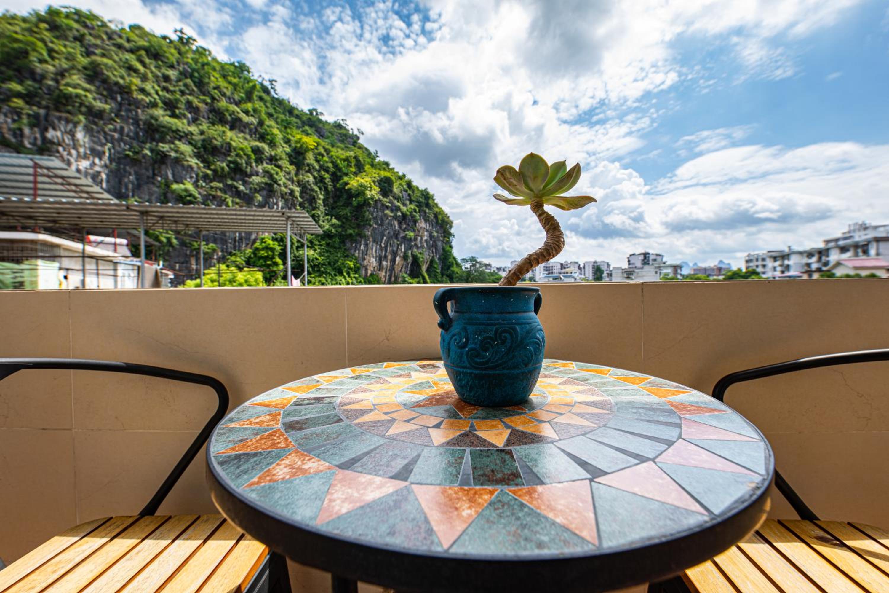 Junshe Boutique Guest House-Complementary pick up servie for a 3-night stay in a deluxe room